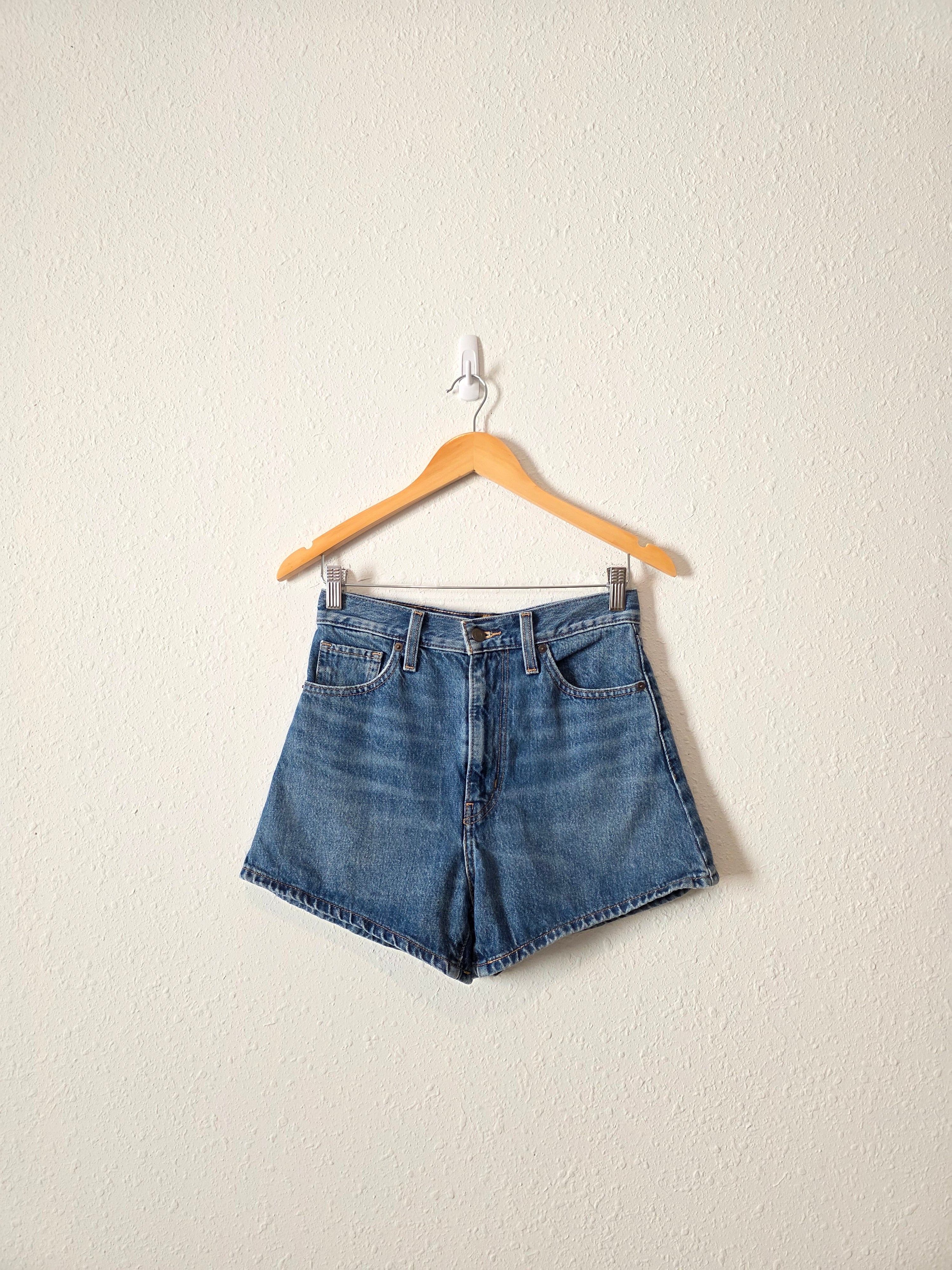 Levi's High Waisted Mom Shorts (26)