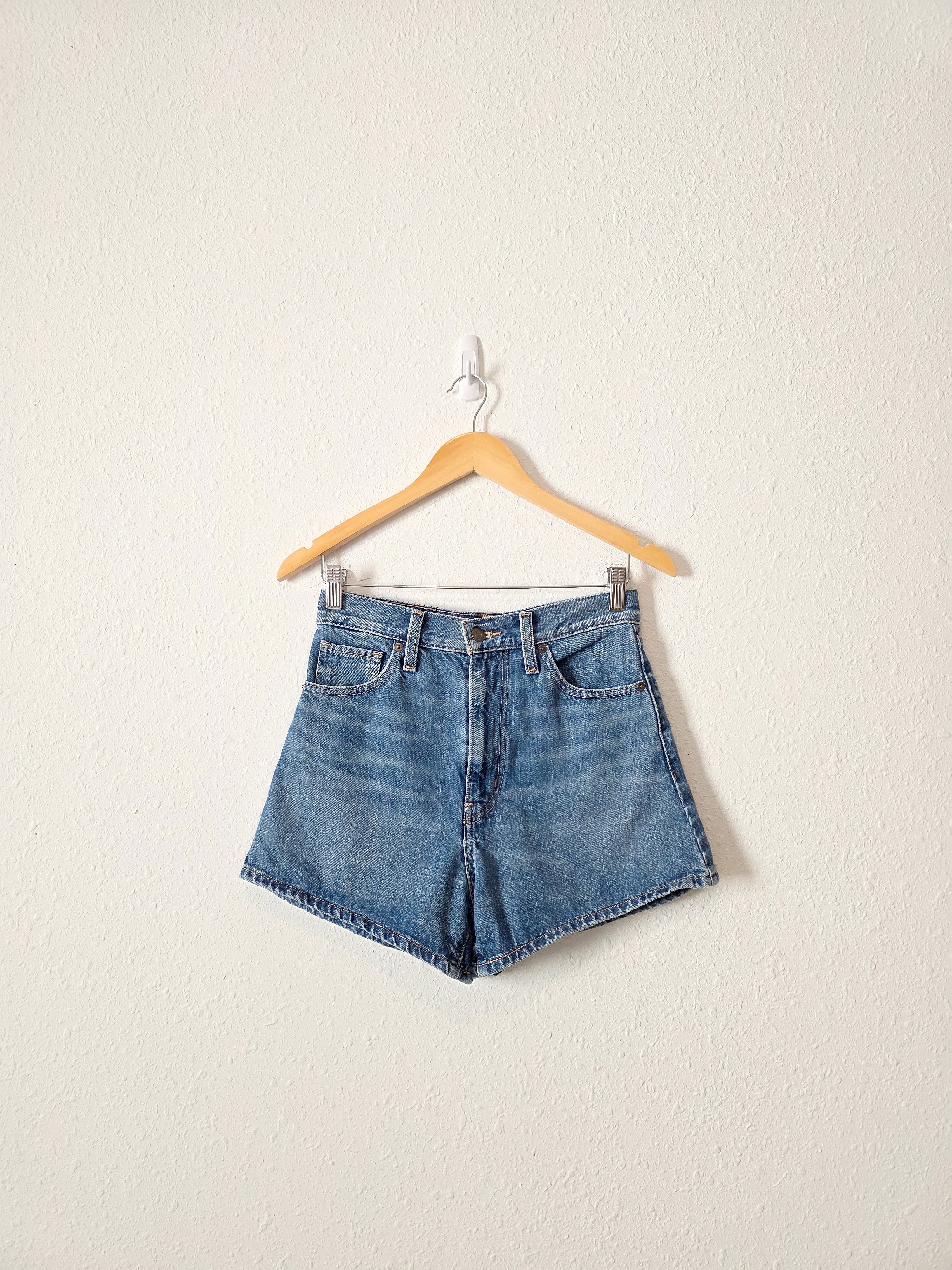Levi's High Waisted Mom Shorts (26)
