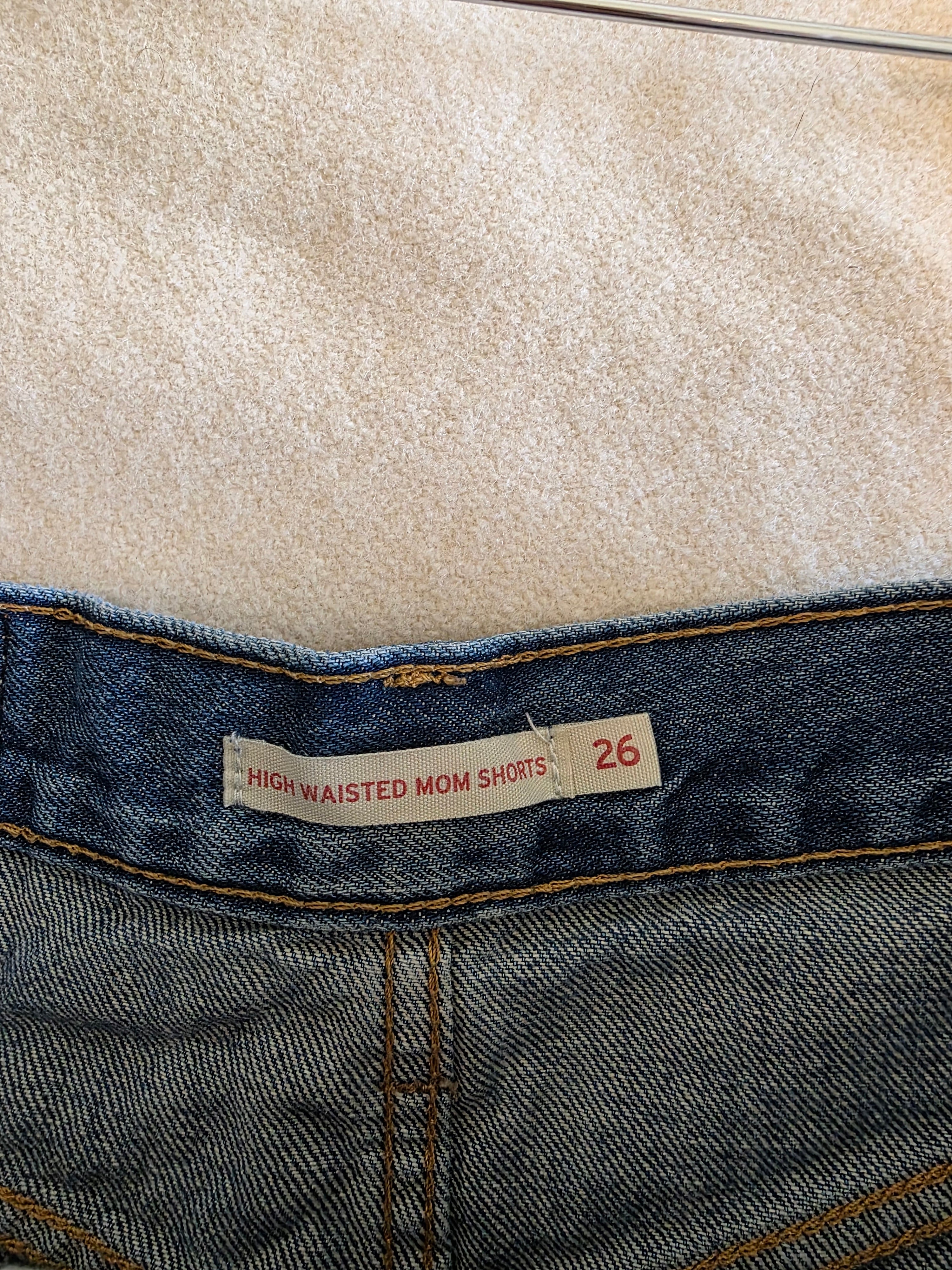 Levi's High Waisted Mom Shorts (26)
