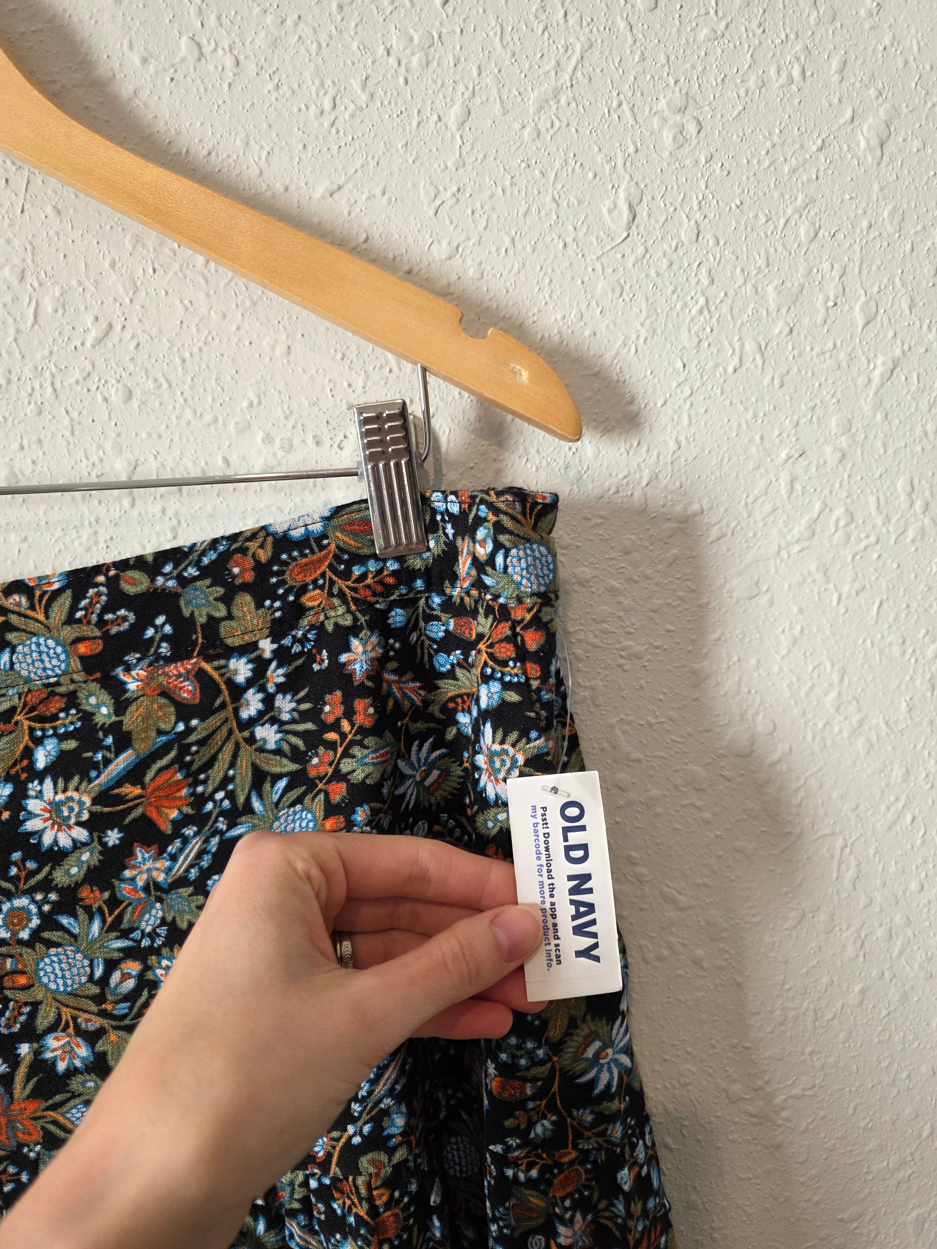 NEW Floral Tiered Midi Skirt (XL)