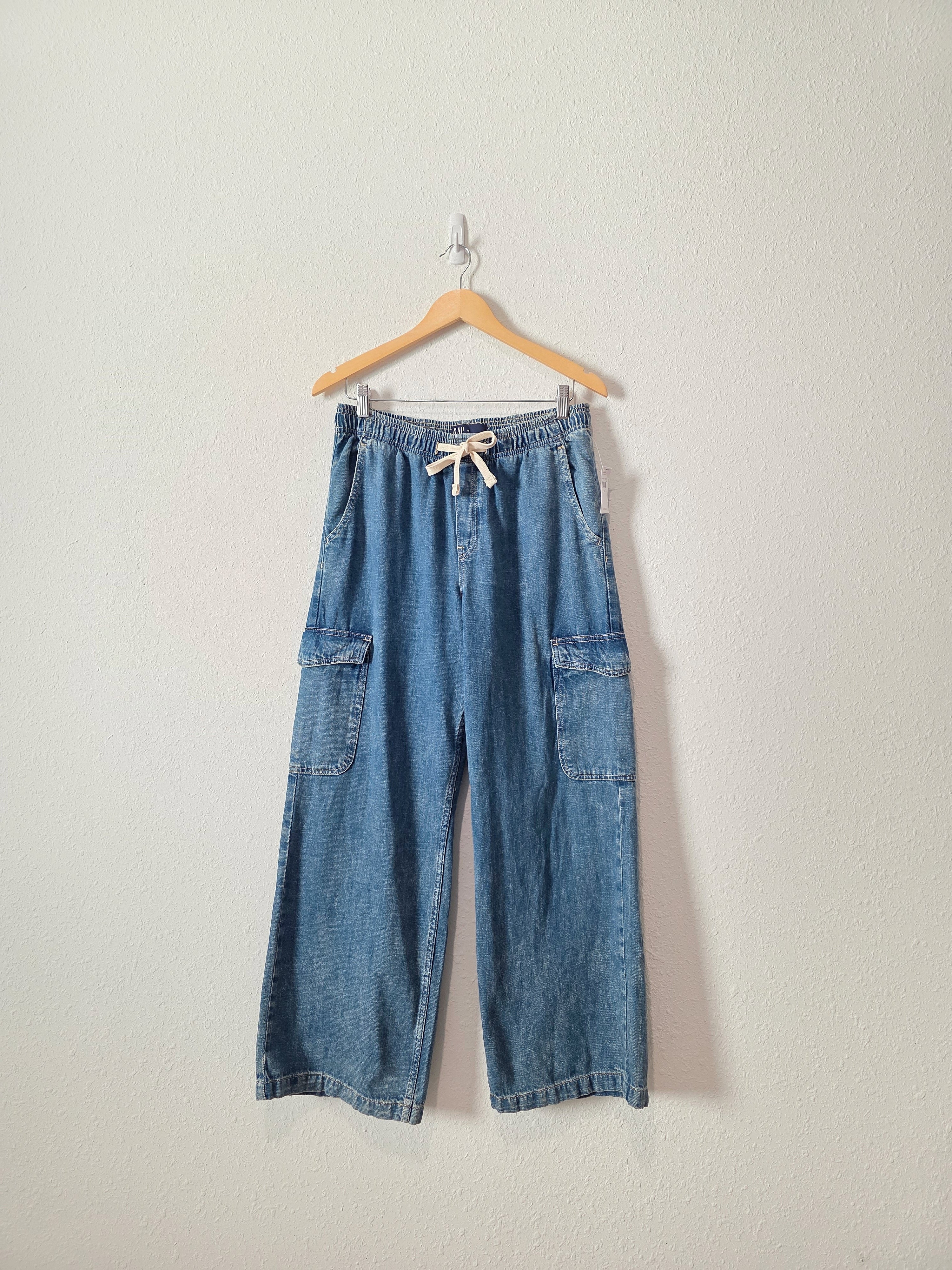 NEW Gap Wide Leg Cargo Jeans (M)