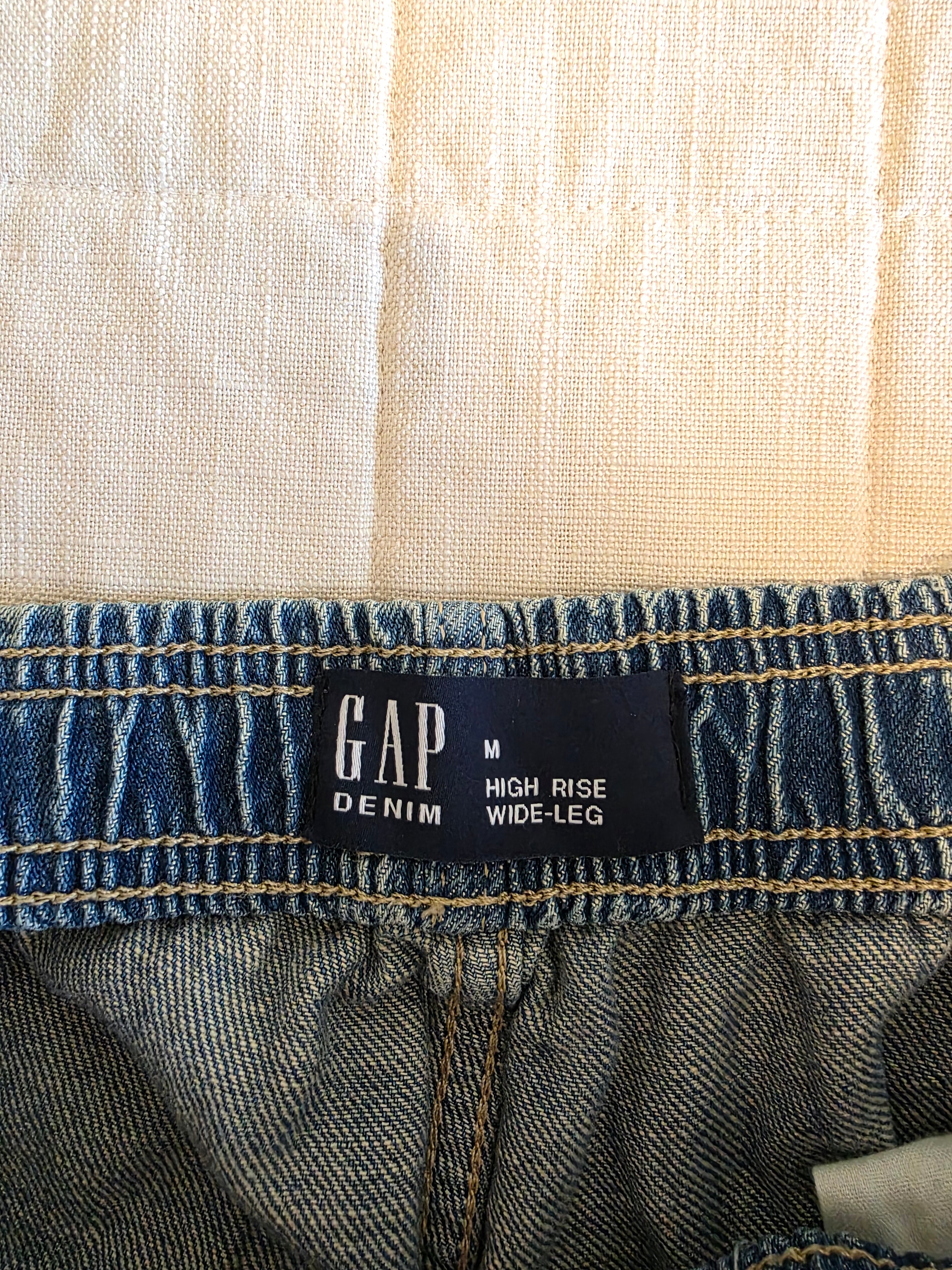 NEW Gap Wide Leg Cargo Jeans (M)
