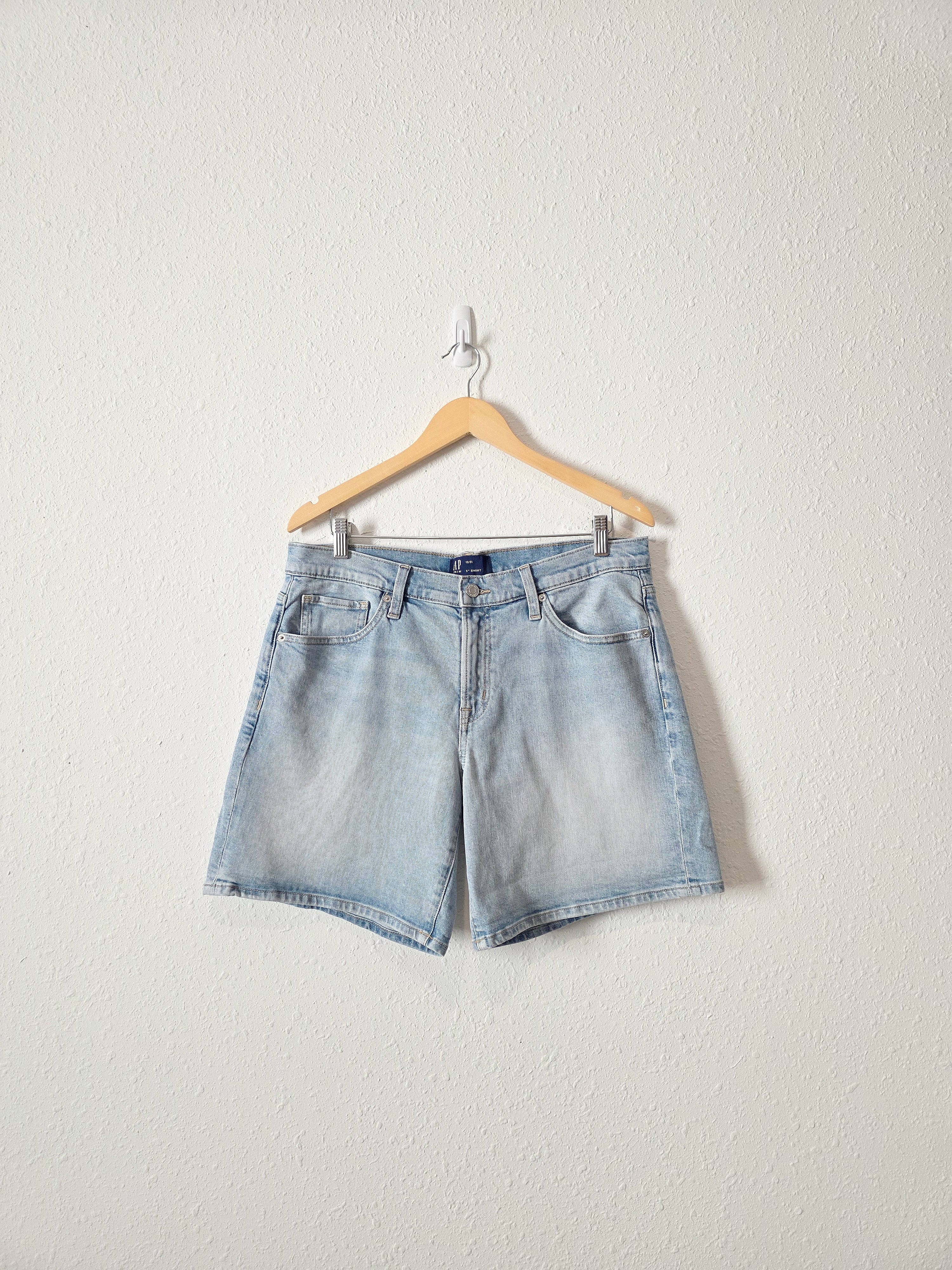Gap Light Wash Denim Shorts (12/31)