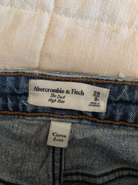 Abercrombie Relaxed Dad Jeans (29/8s)