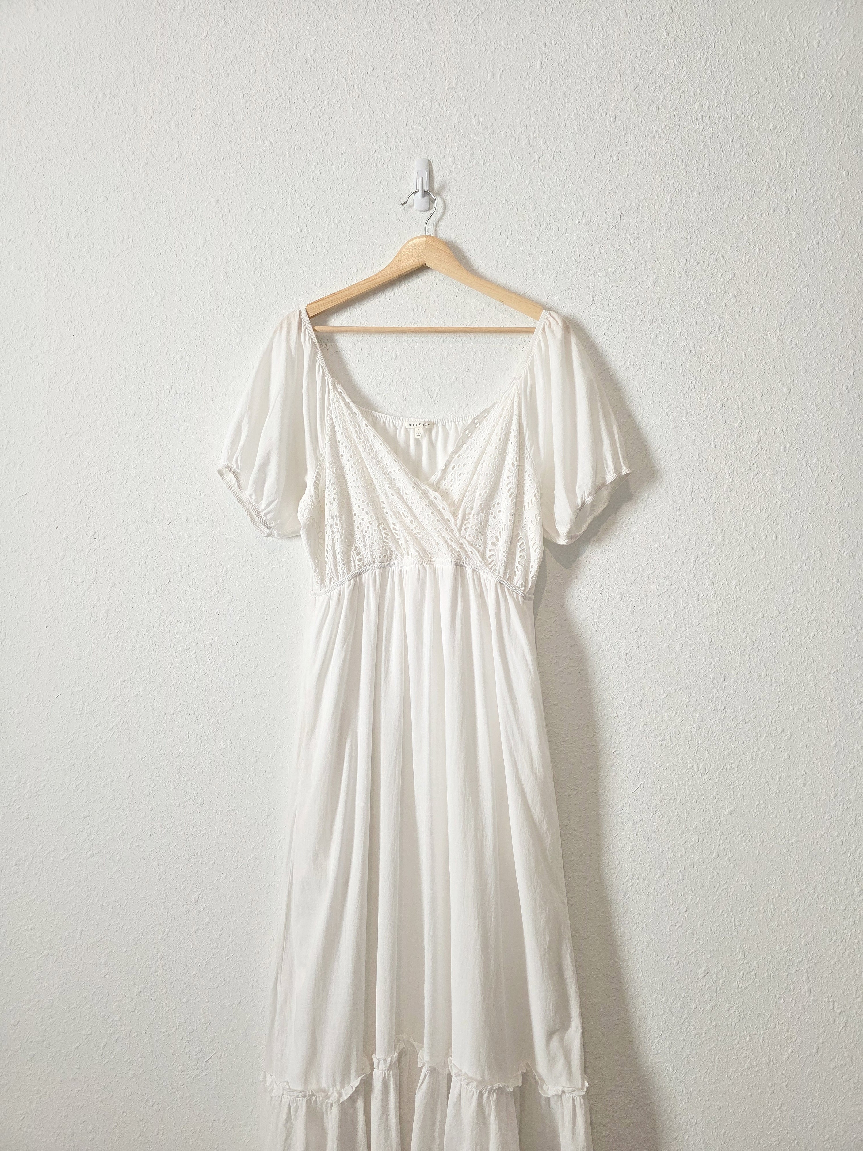 White Eyelet Maxi Dress (L)