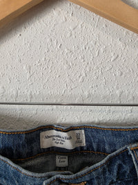 Abercrombie High Rise Dad Shorts (33/16)