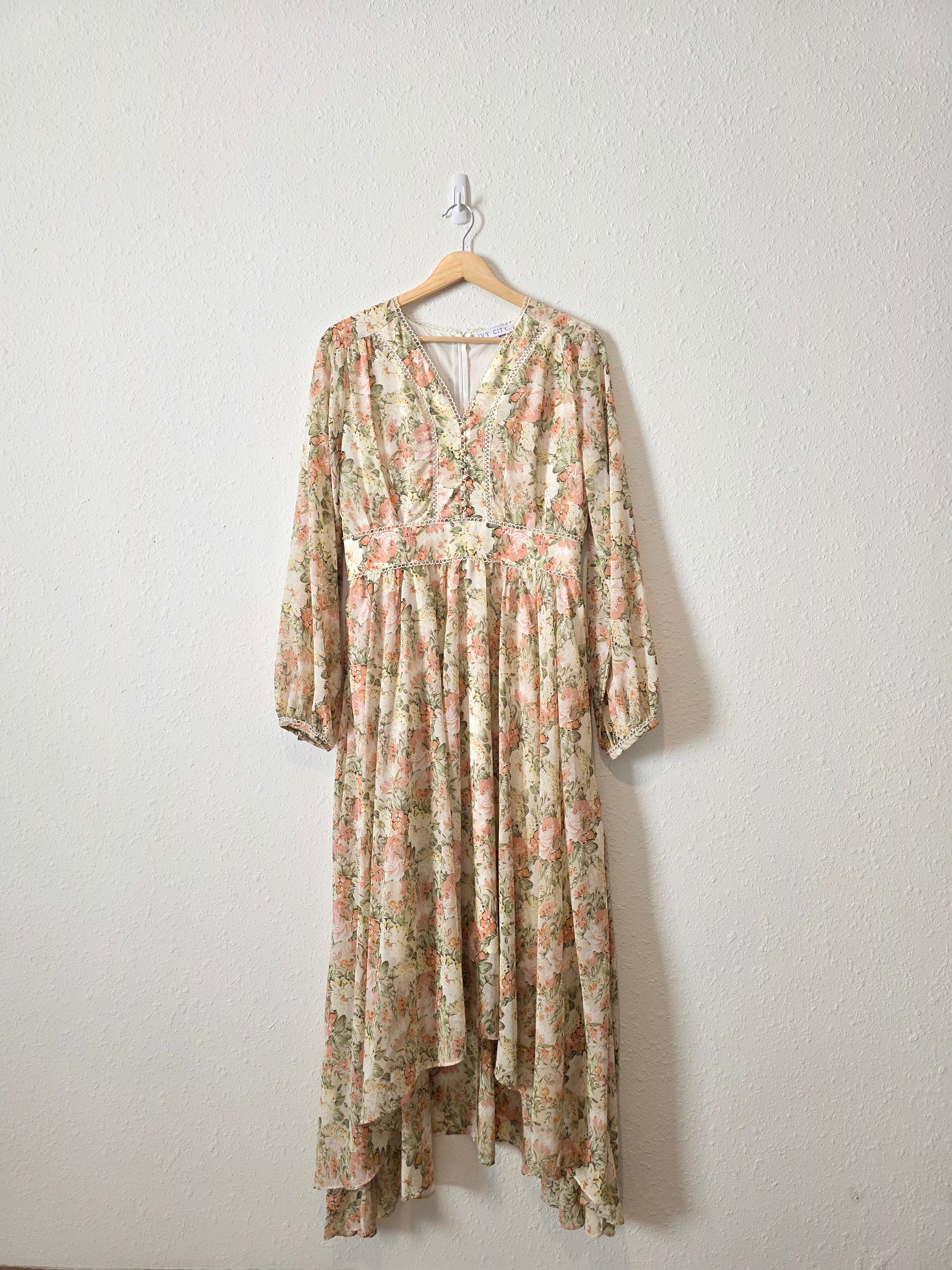 Ivy City Floral Maxi Dress (M)