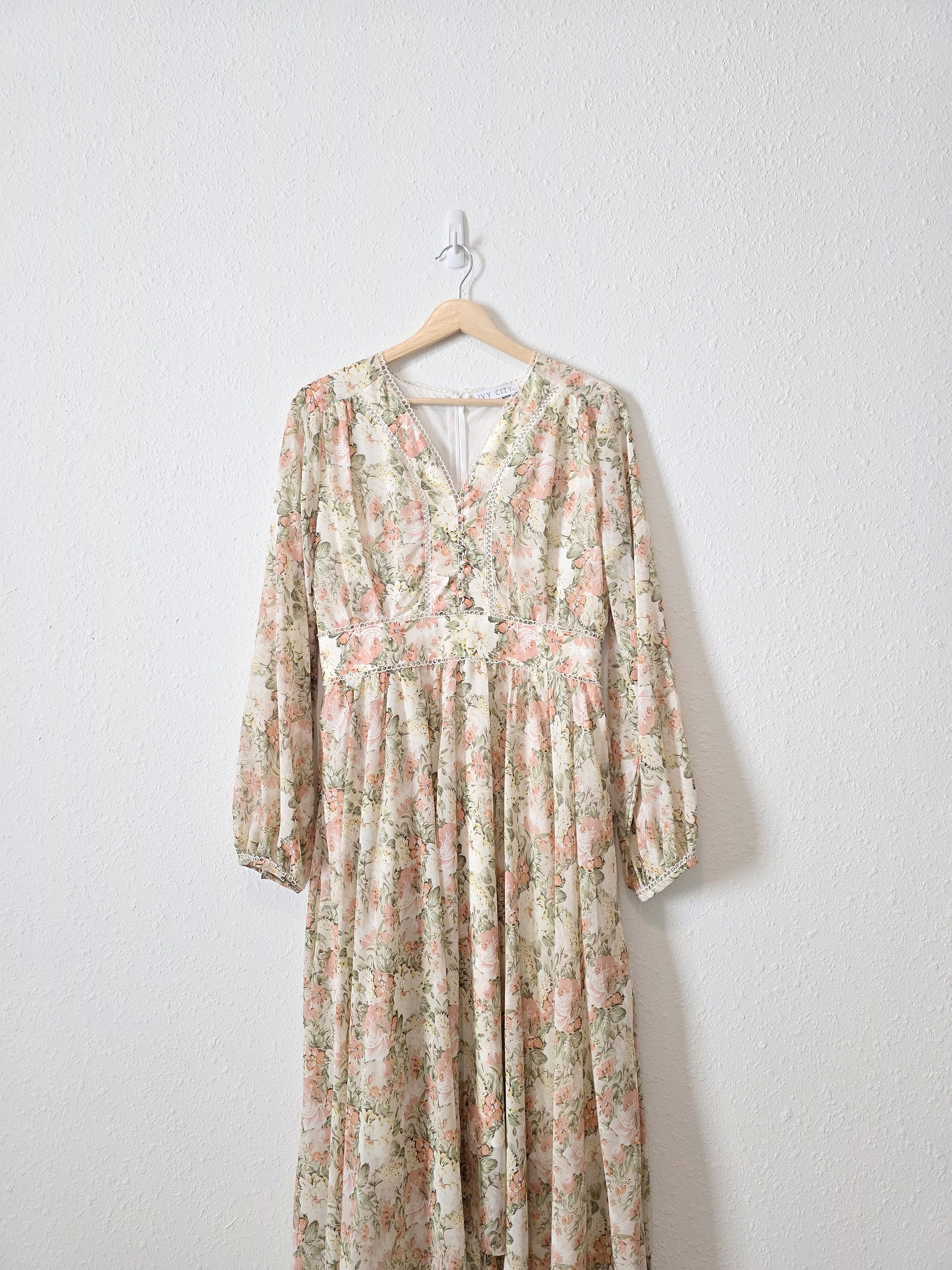 Ivy City Floral Maxi Dress (M)