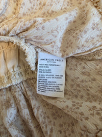 Dainty Floral Smocked Top (M)