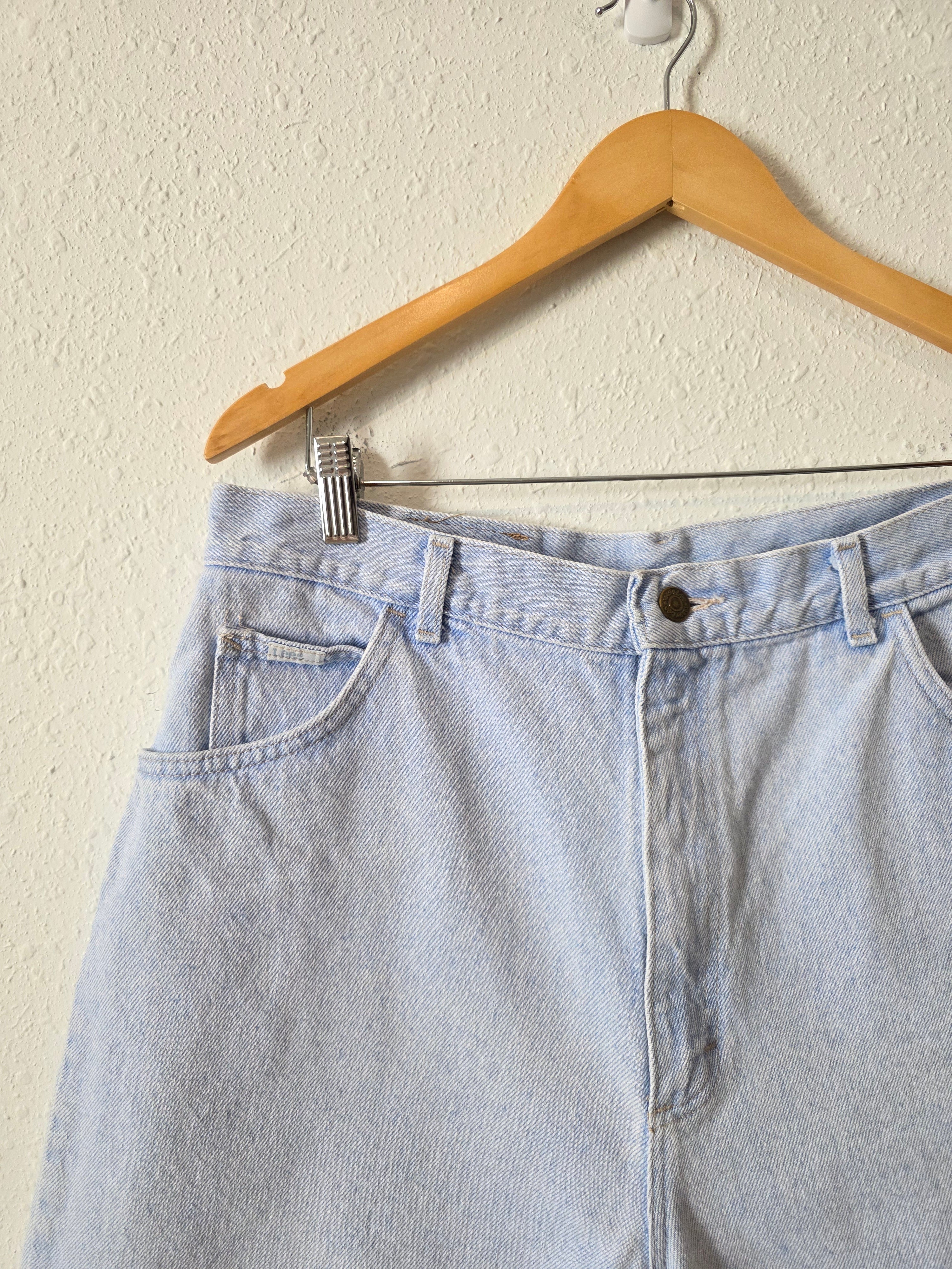 Vintage Light Wash Denim Shorts (31/32)