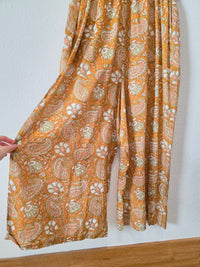 NEW Colorful Wide Leg Jumpsuit (L/XL)