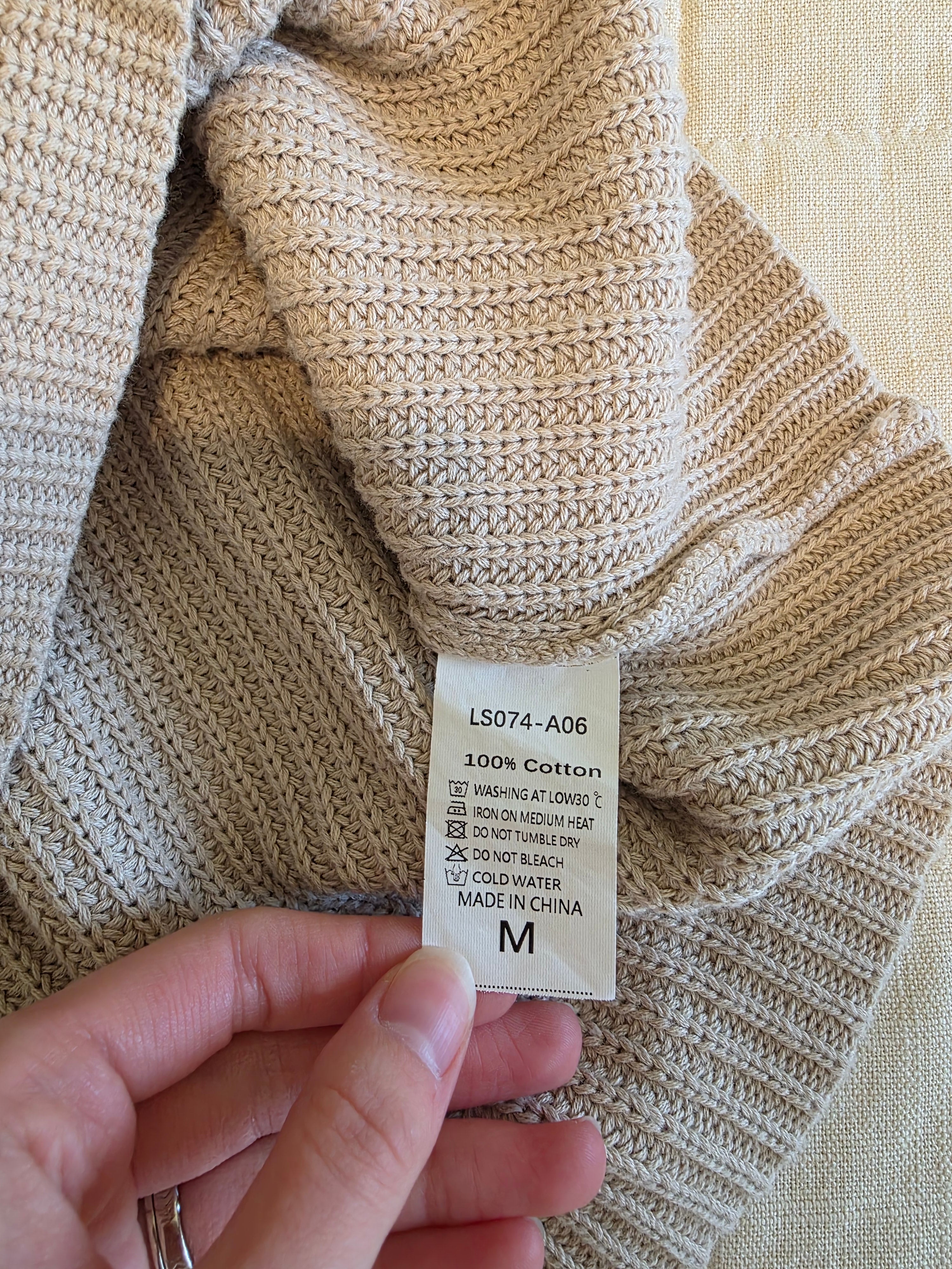 Neutral Boxy Knit Top (M)