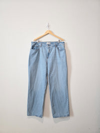 Abercrombie Light Wash Loose Jeans (34/18)