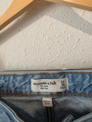 Abercrombie Light Wash Loose Jeans (34/18)