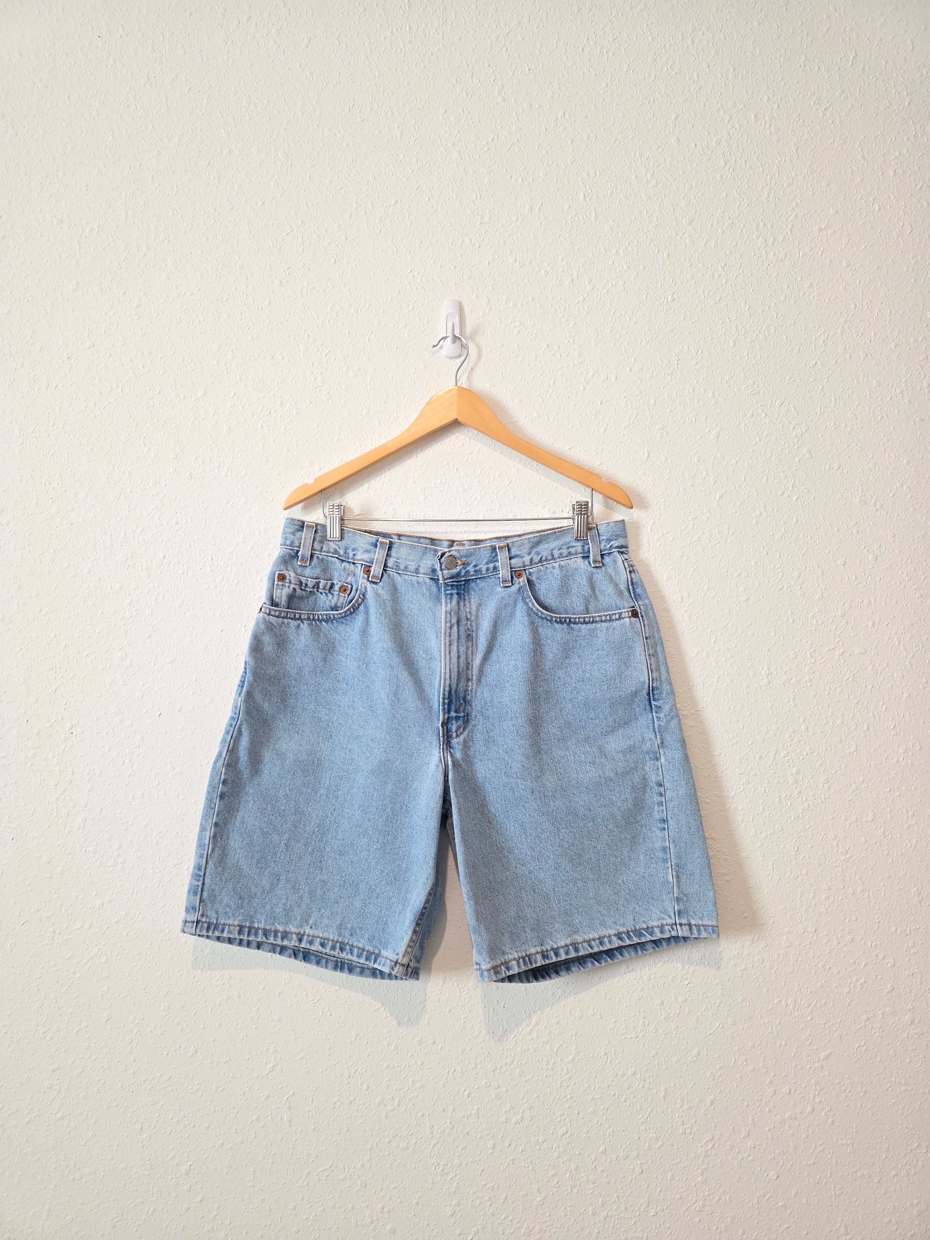 Vintage Levi's Denim Shorts (33/34)