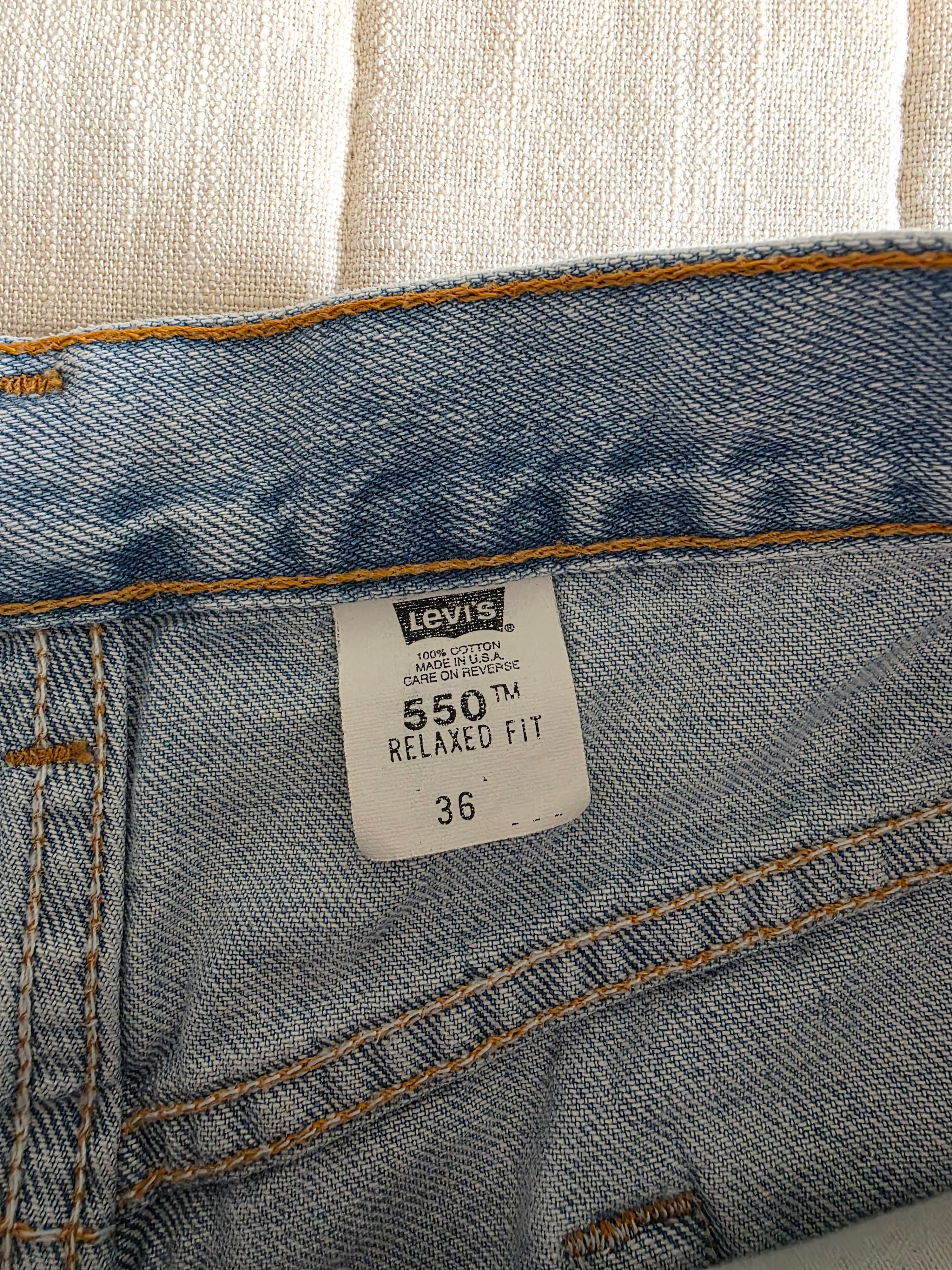 Vintage Levi's Denim Shorts (33/34)