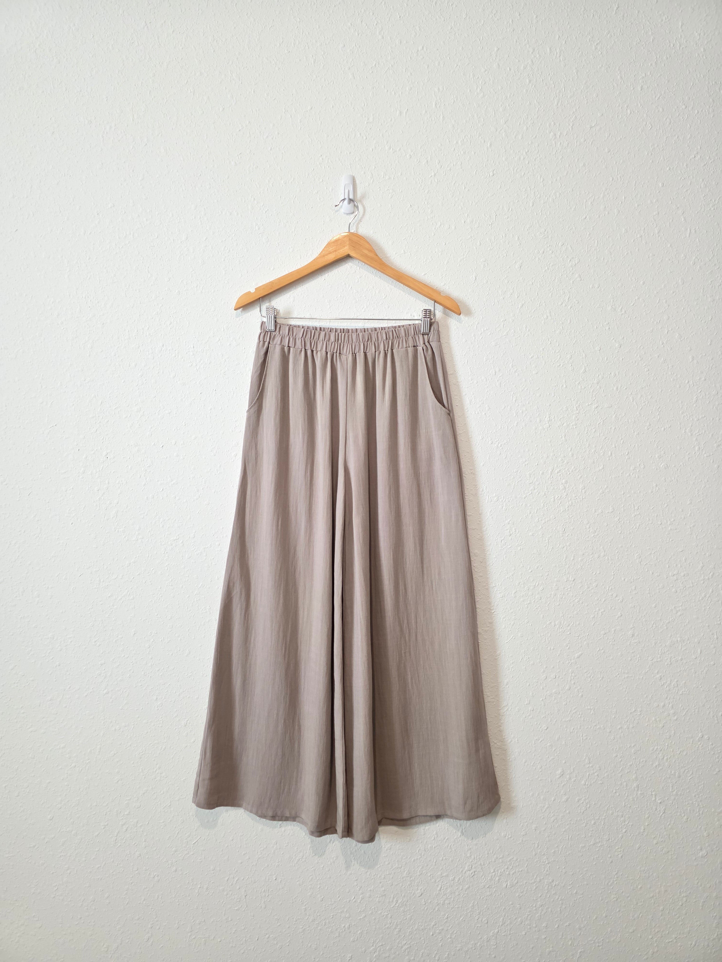 Carly Jean Wide Leg Pants (M)