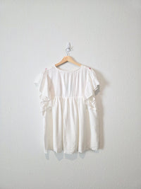 NEW Hayden Floral Embroidered Top (1X)