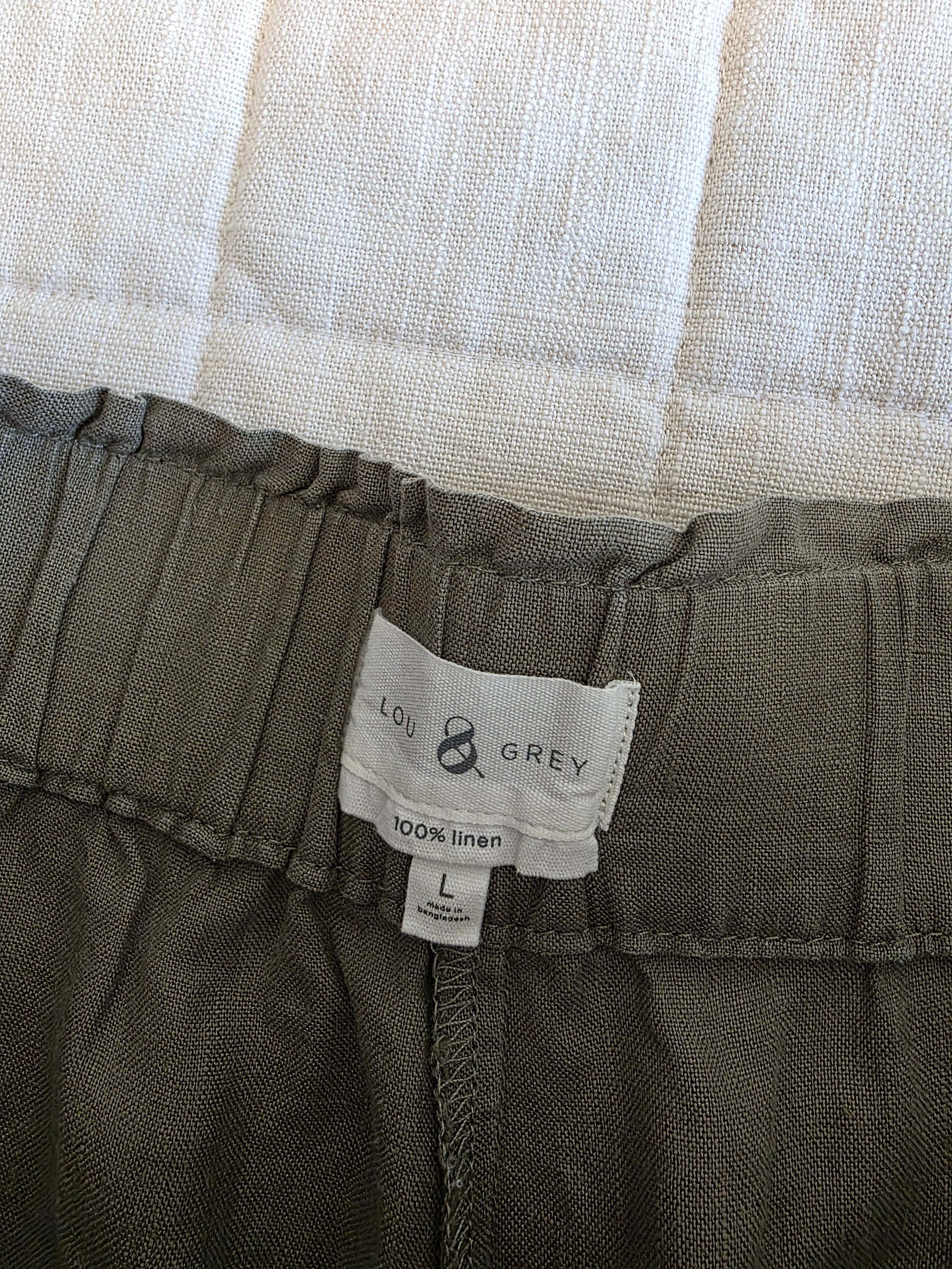Lou & Grey Olive Linen Shorts (L)