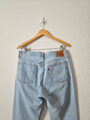 Levi's Light Wash Straight Jeans (30)