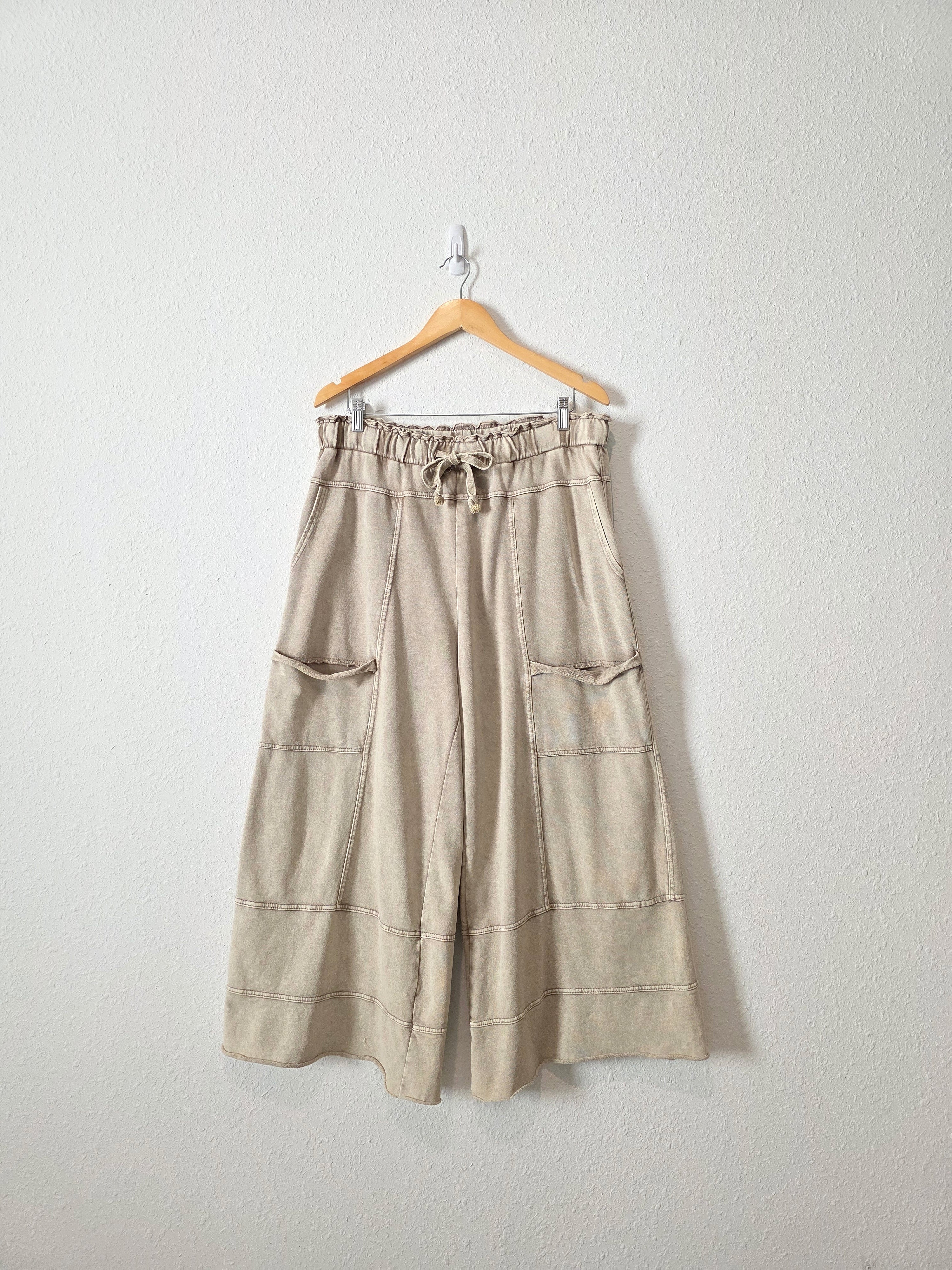 Easel Neutral Wide Leg Pants (1X)