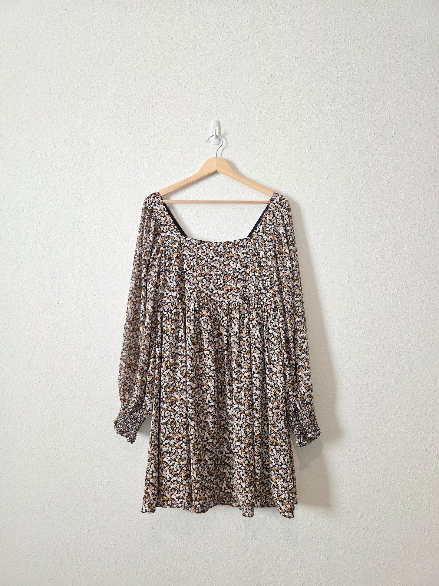 Floral Puff Sleeve Babydoll Dress (L)
