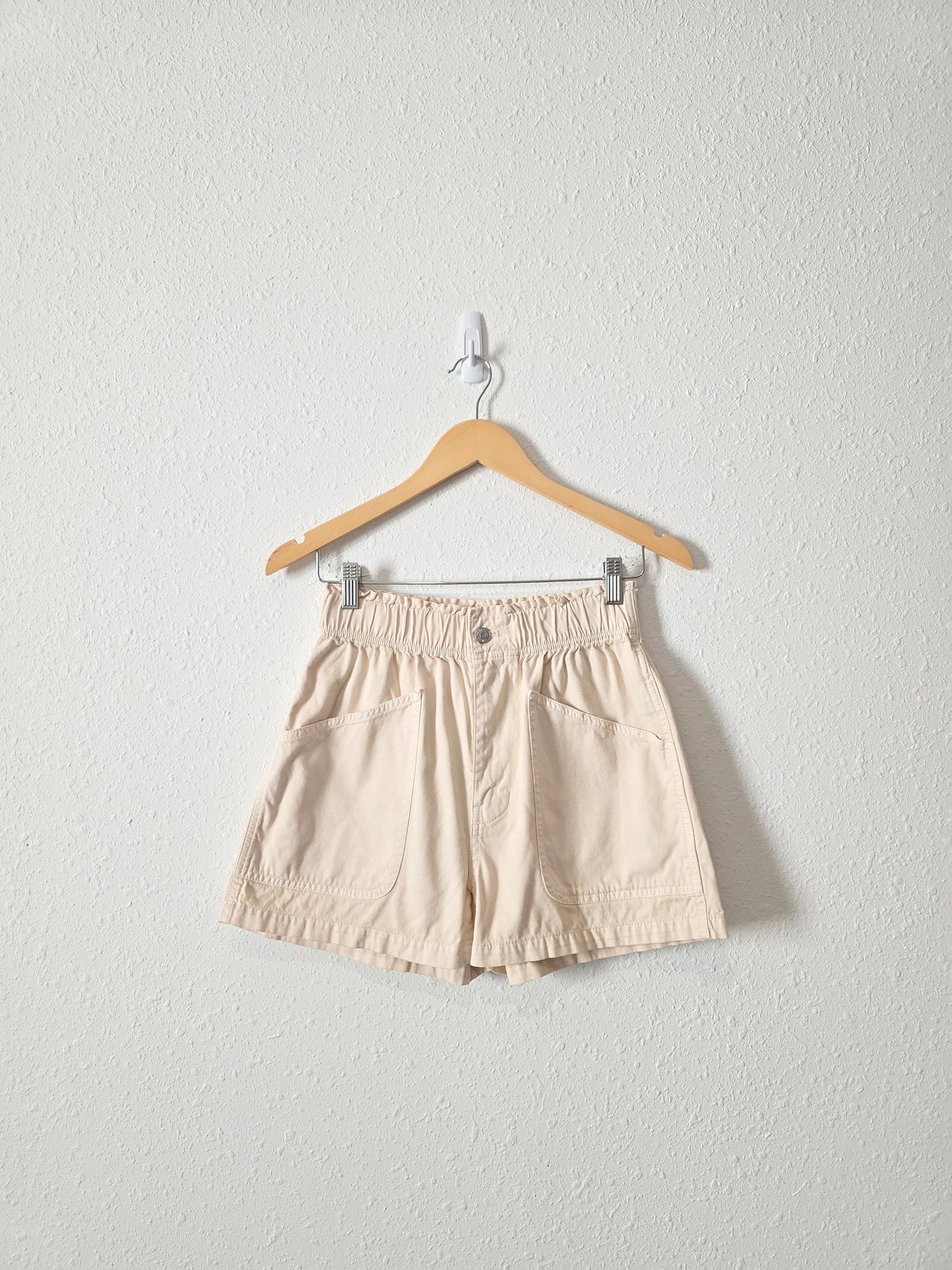 Madewell Cream High Rise Shorts (24)