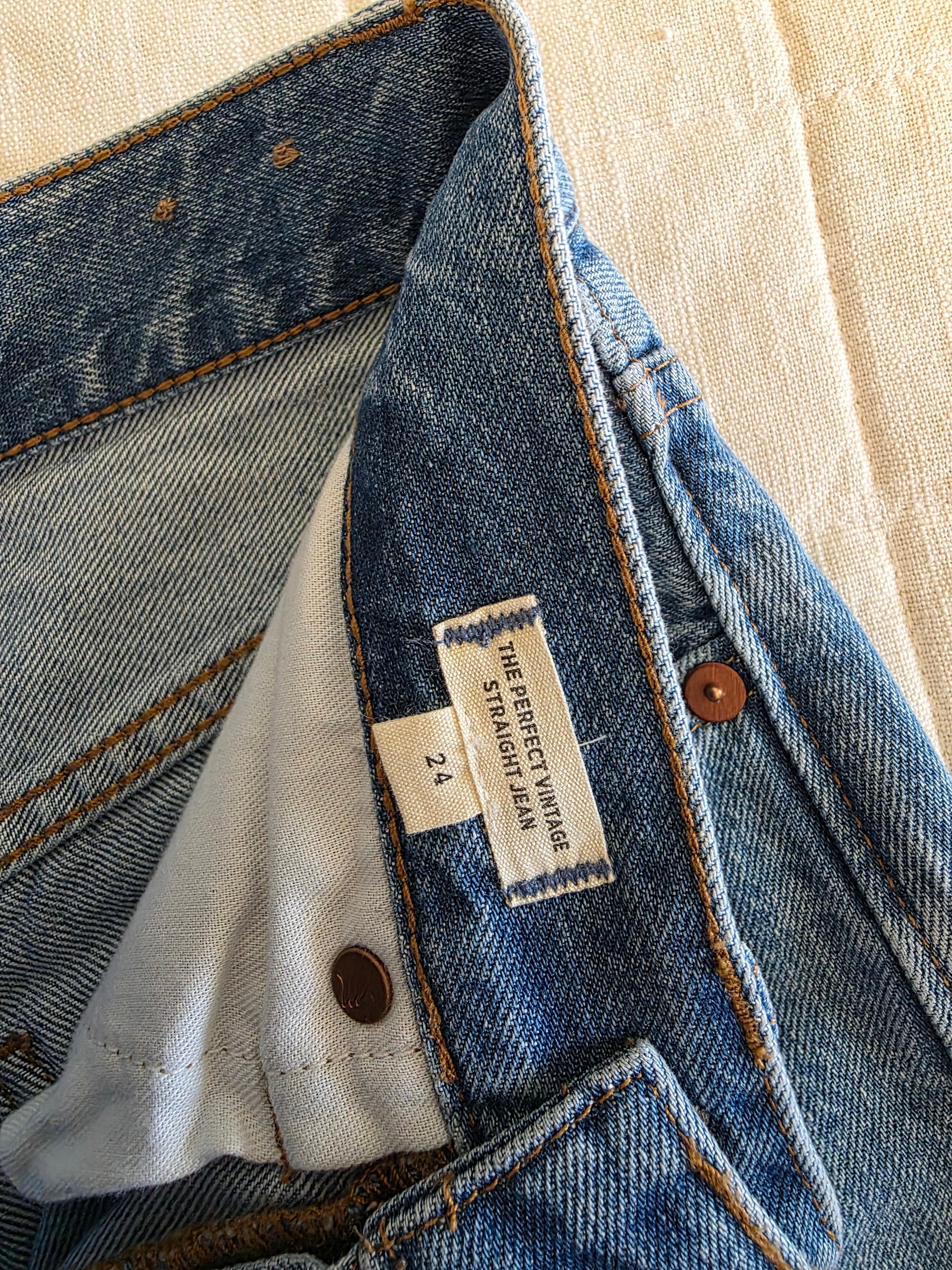 Madewell Relaxed Straight Jeans (24)