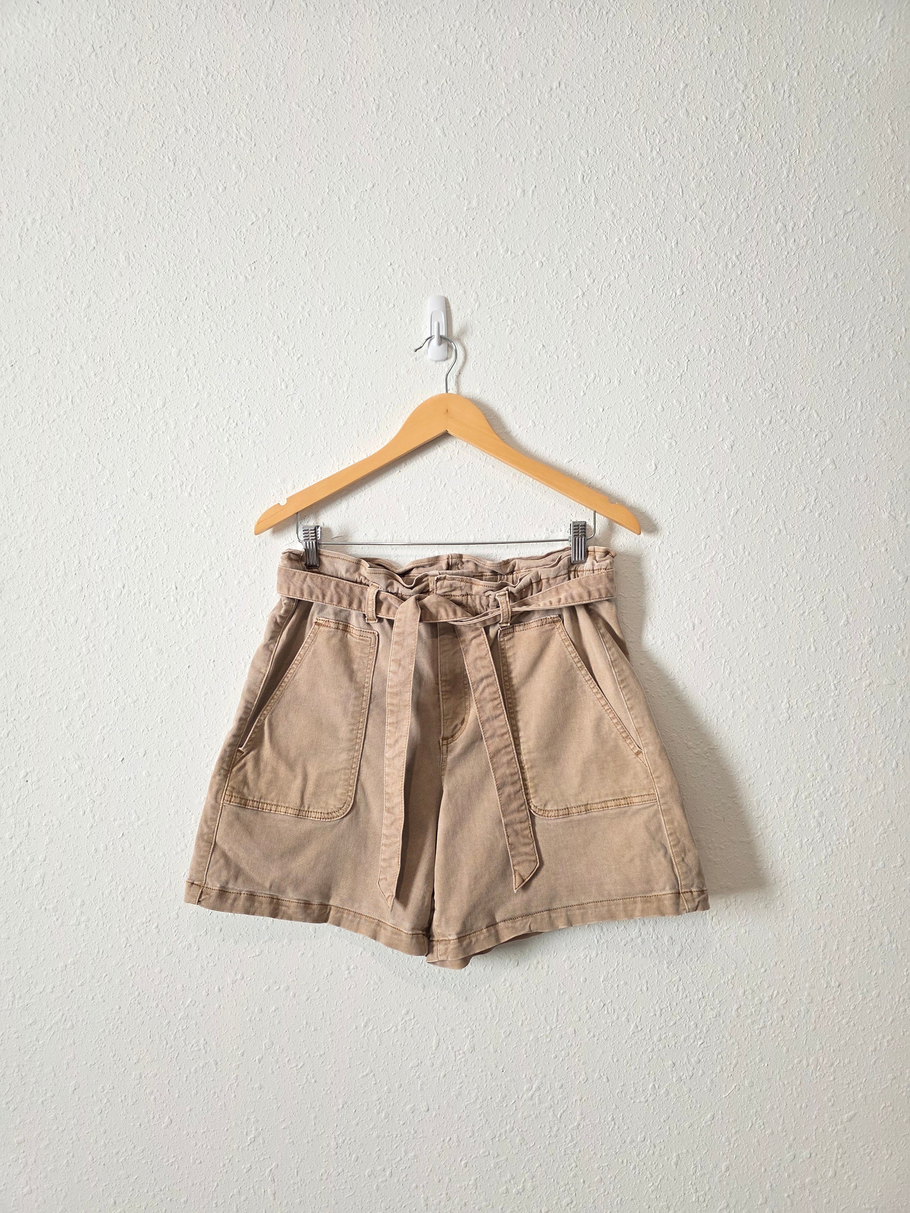 Loft Neutral Belted Shorts (M)