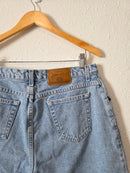 Vintage Relaxed Denim Shorts (32)