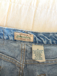 Vintage Relaxed Denim Shorts (32)