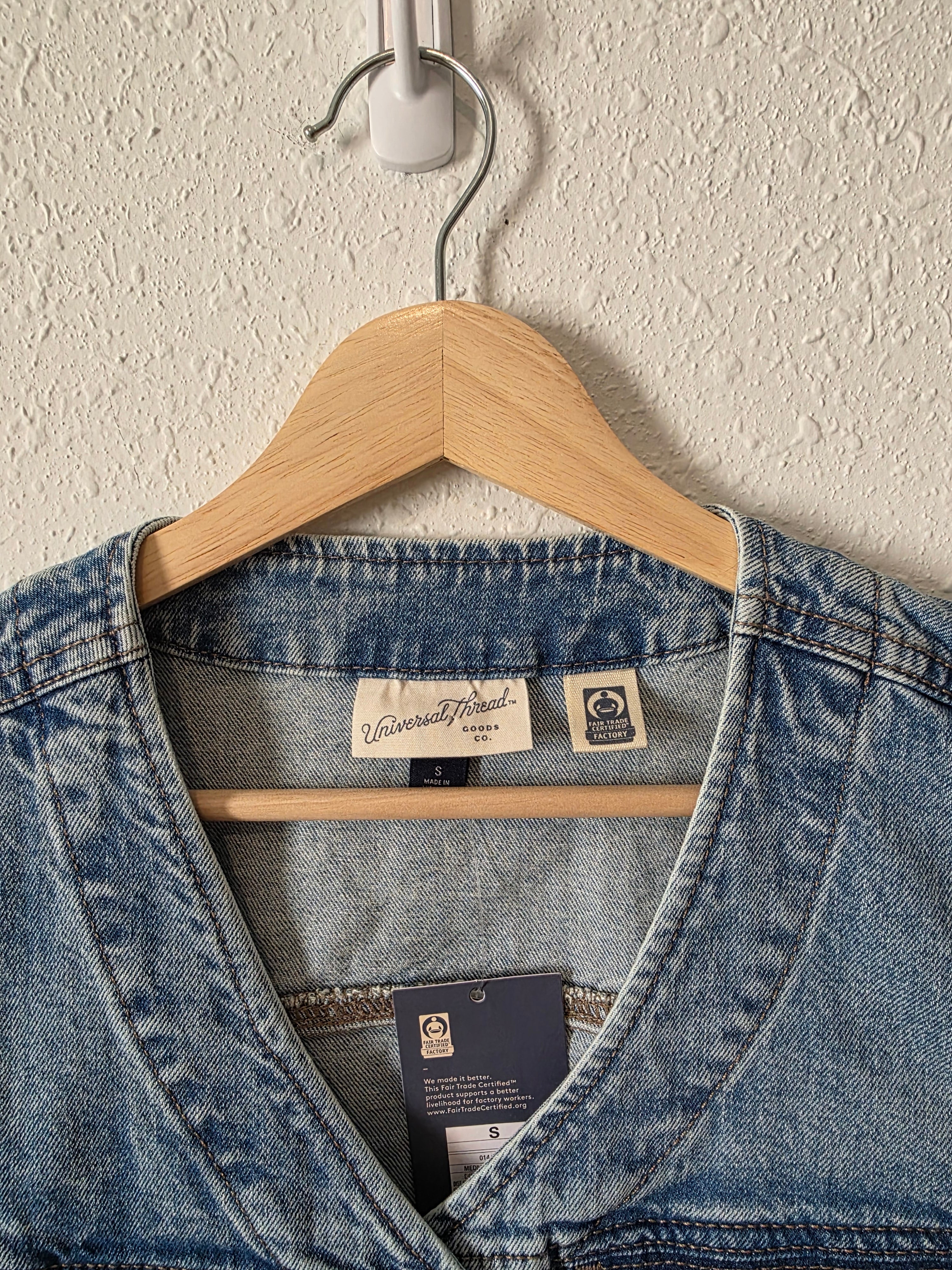 NEW Cropped Denim Vest (S)