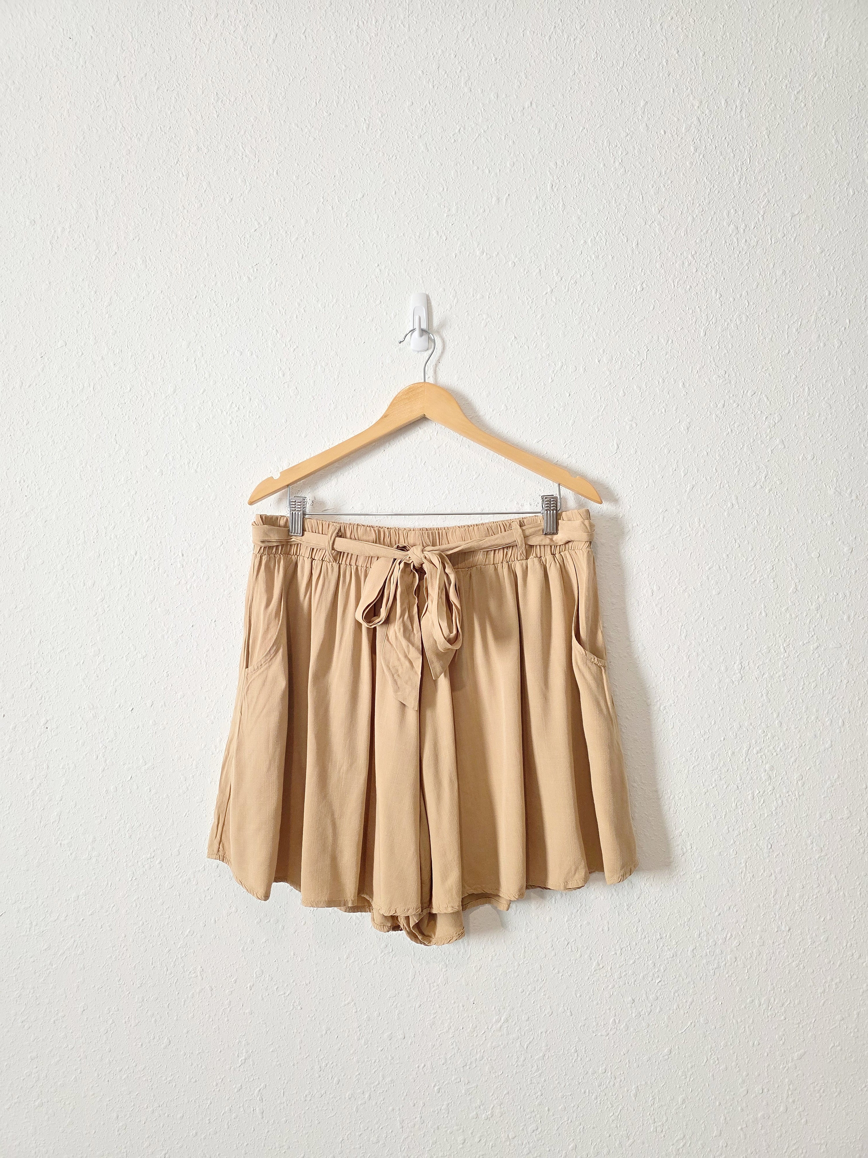 Carly Jean Camel Belted Shorts (2X)