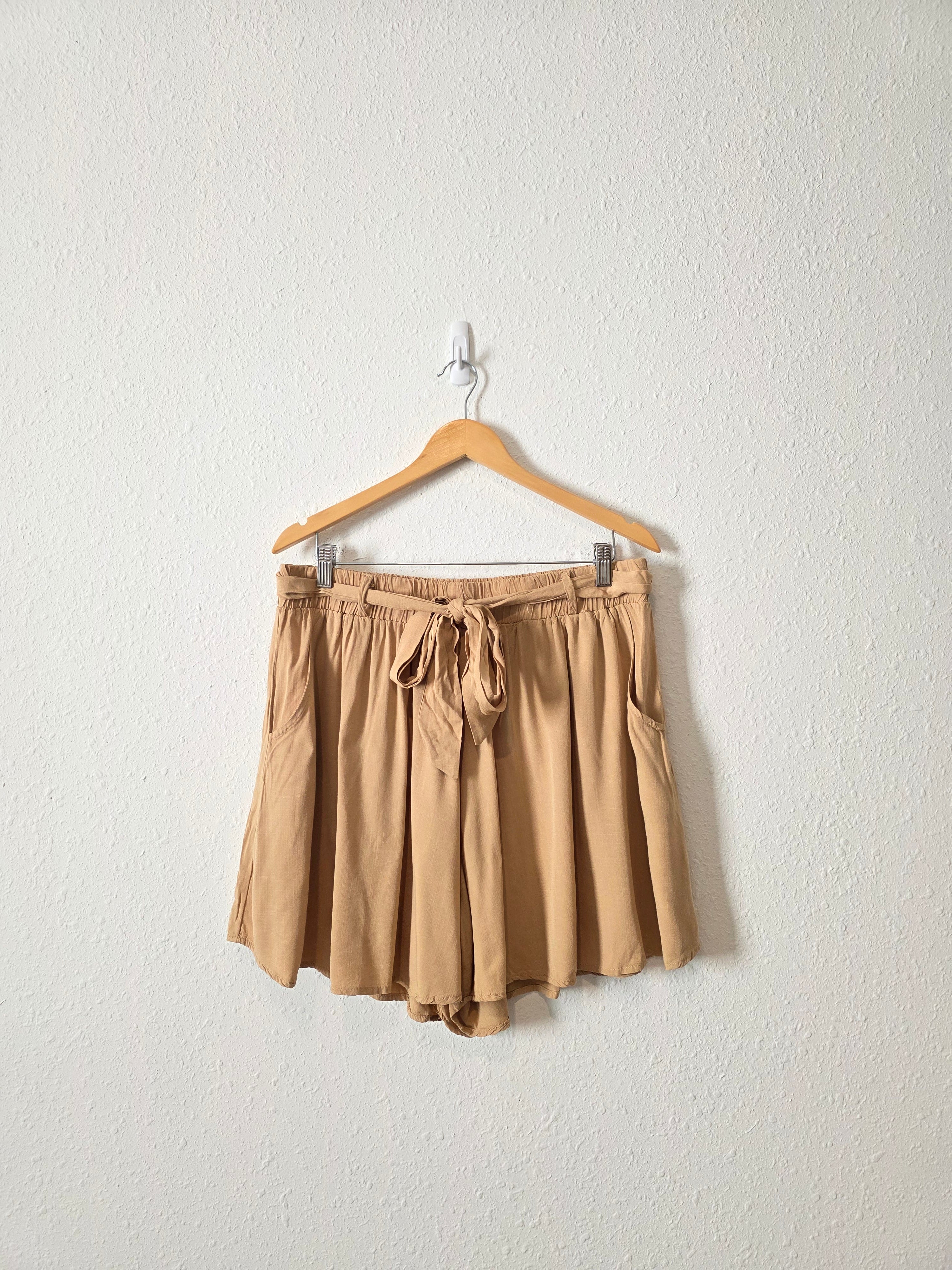 Carly Jean Camel Belted Shorts (2X)