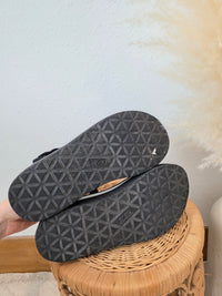 Teva Black Platform Sandals (9)