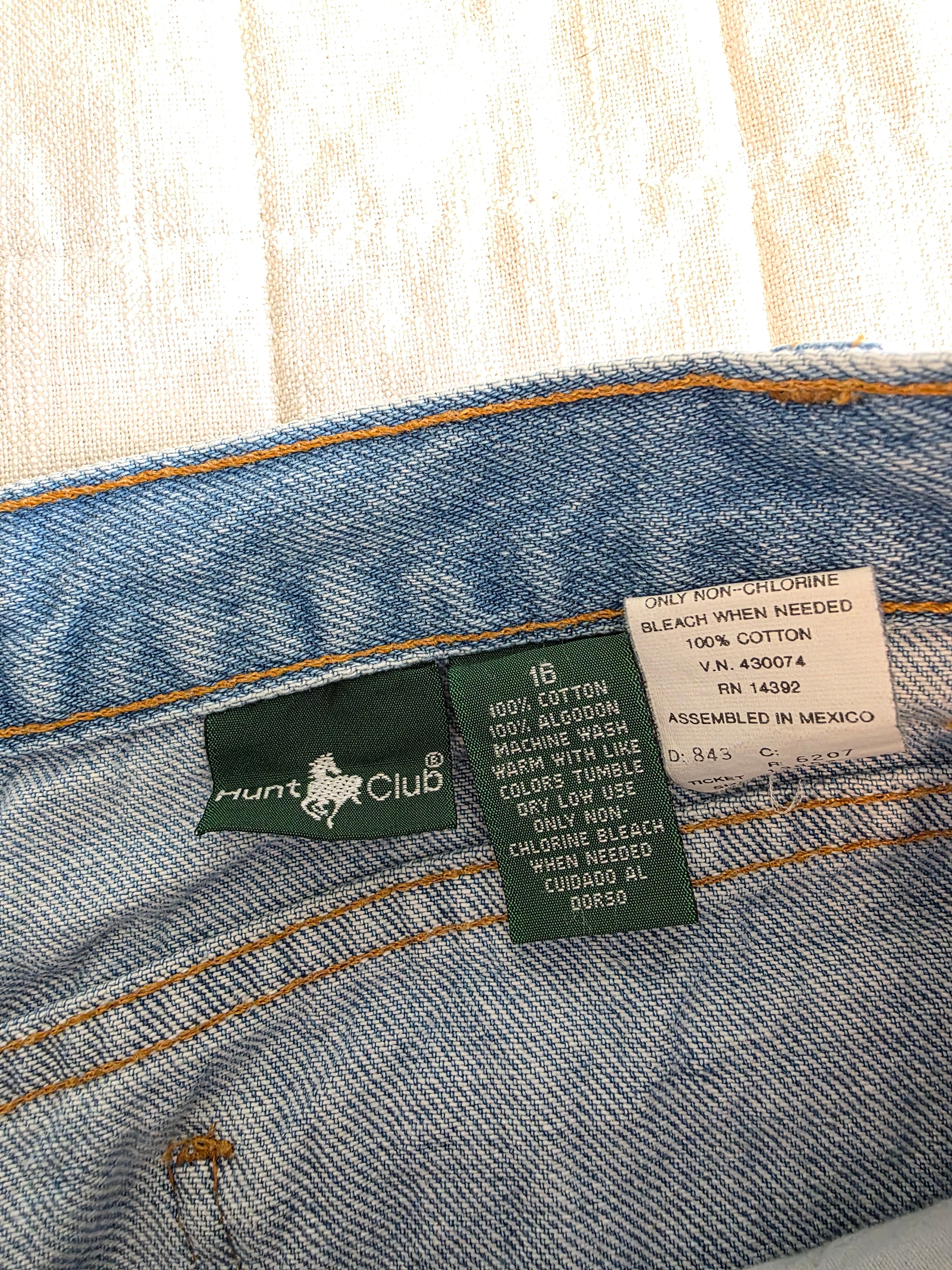 Vintage Relaxed Denim Shorts (31)