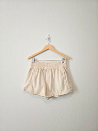 Aerie Cream Shorts (M)