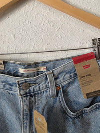 NEW Levi's Low Pro Straight Jeans (30)