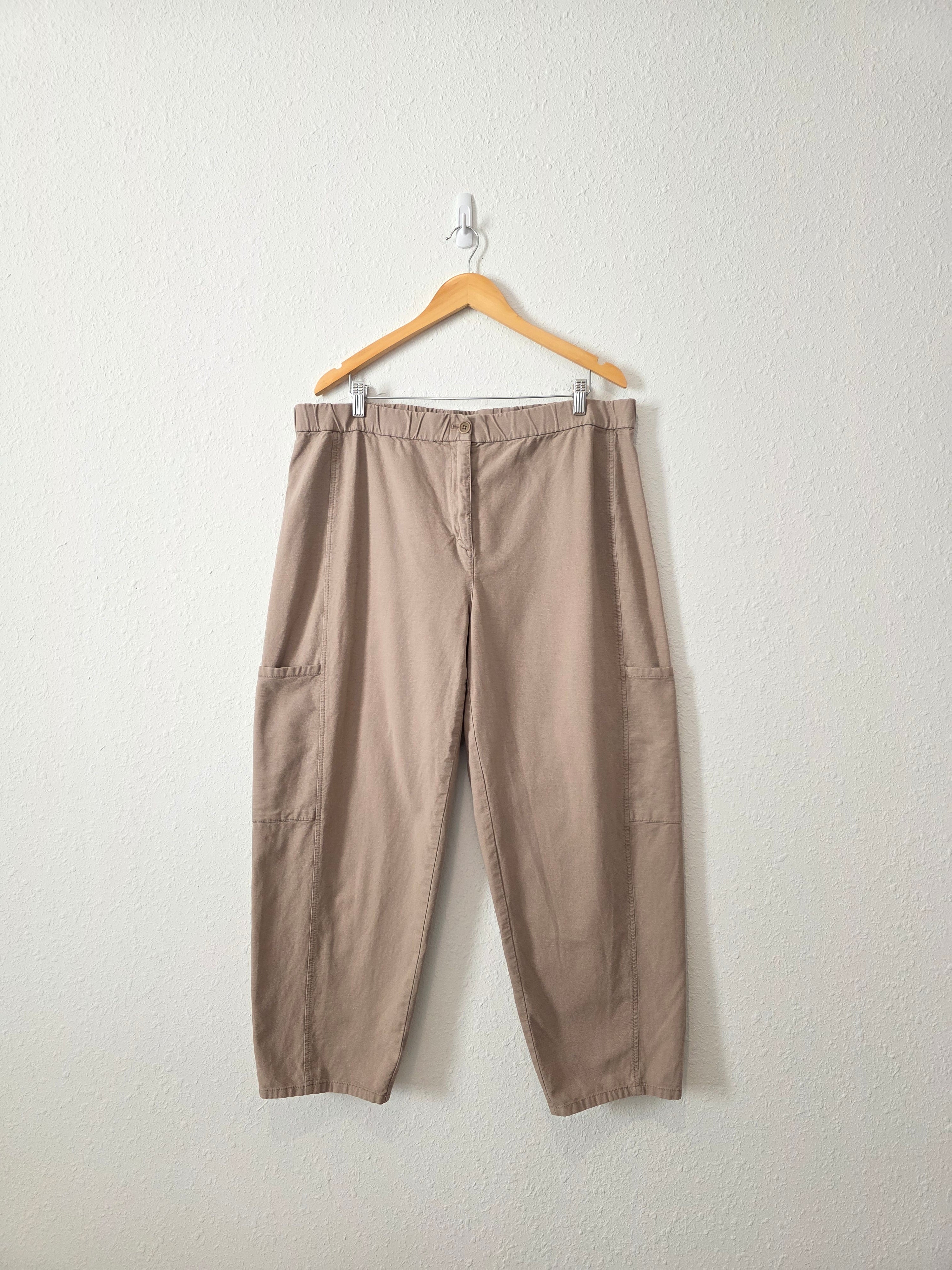 Eileen Fisher Neutral Straight Pants (XL)