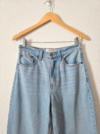 Abercrombie Light Wash Taper Jeans (27/4)