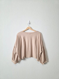 Mod Ref Puff Sleeve Top (M)