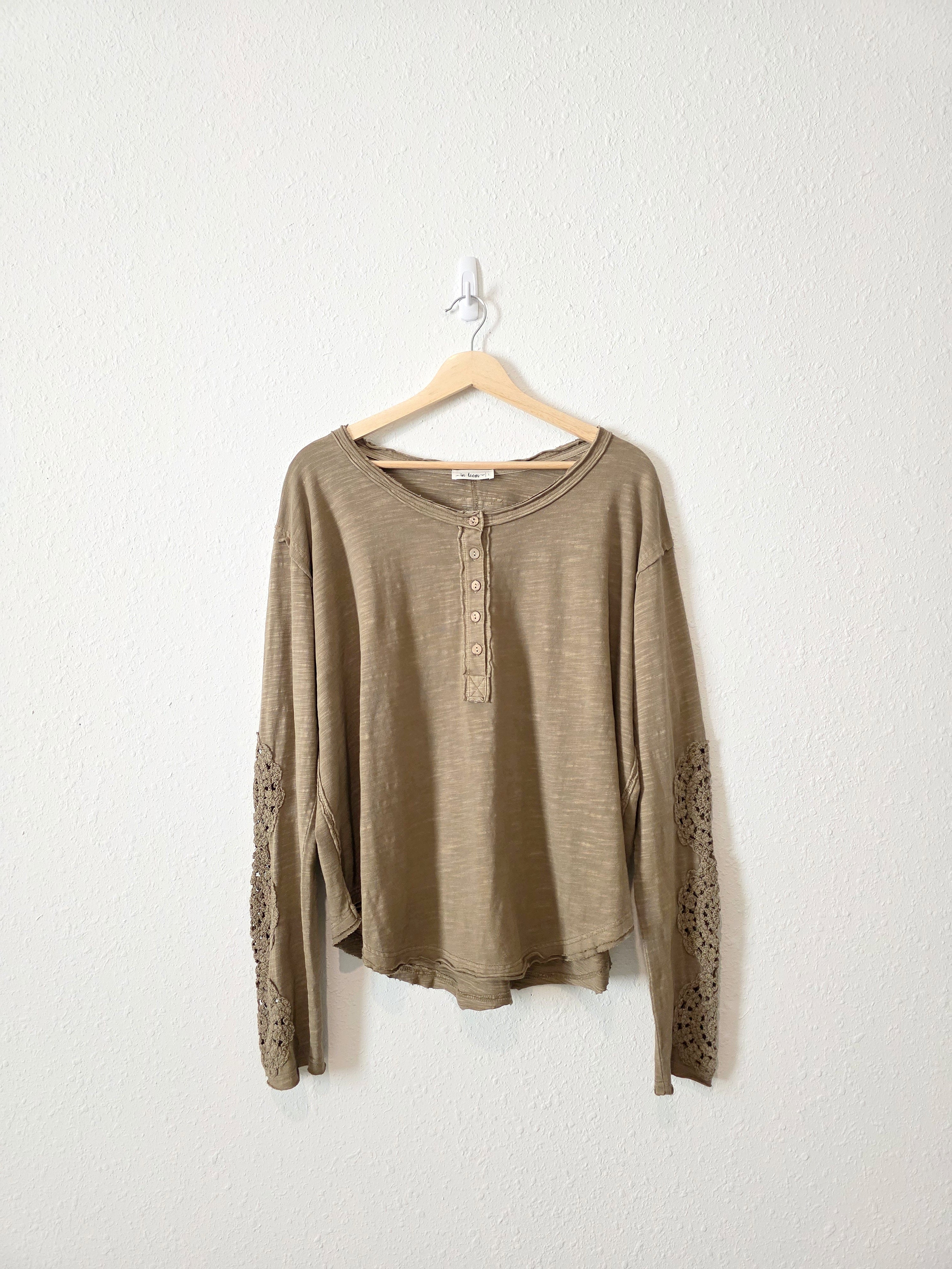 In Loom Crochet Henley Tee (L)