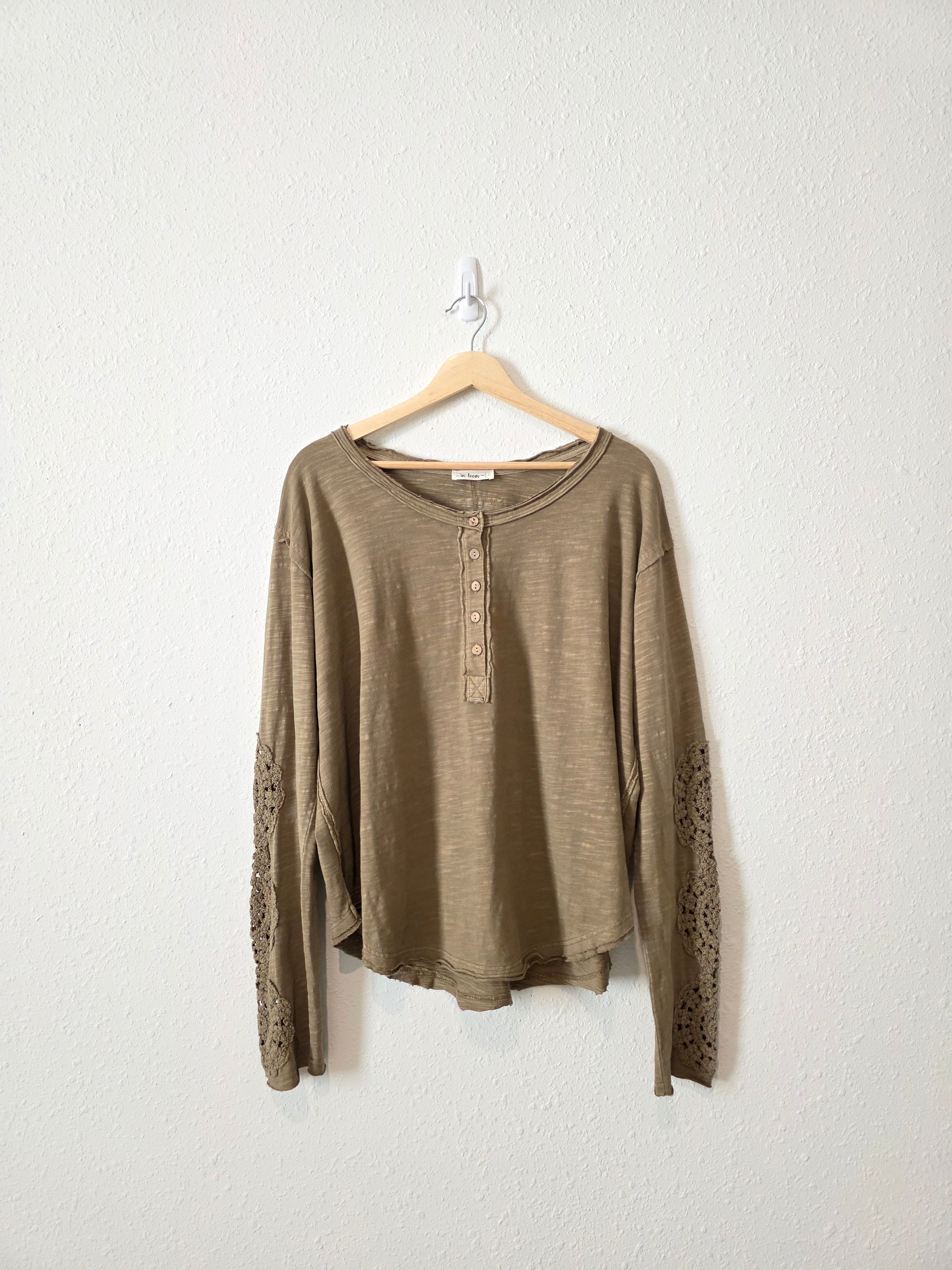 In Loom Crochet Henley Tee (L)