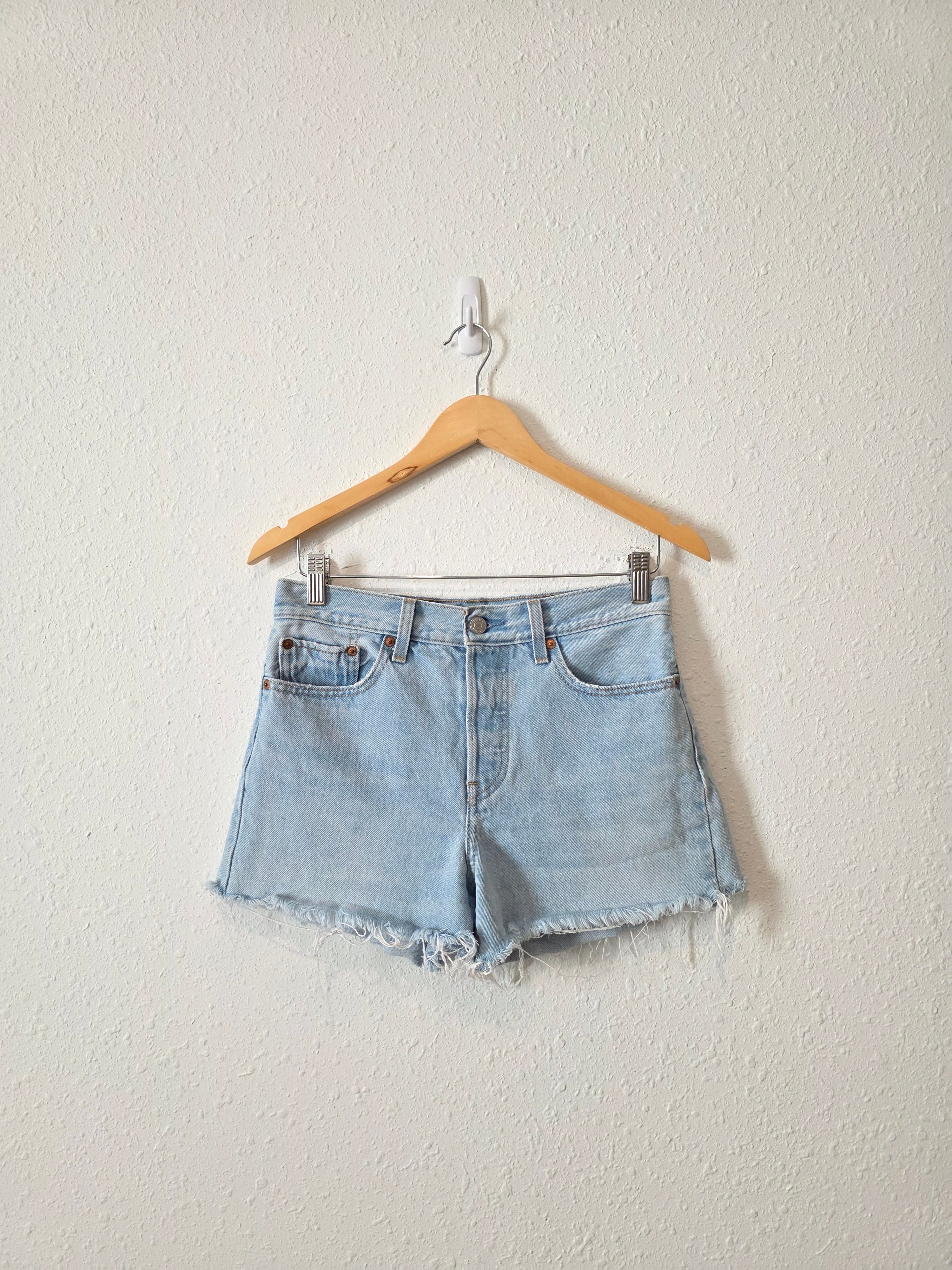 Levi's Light Wash Denim Shorts (27)