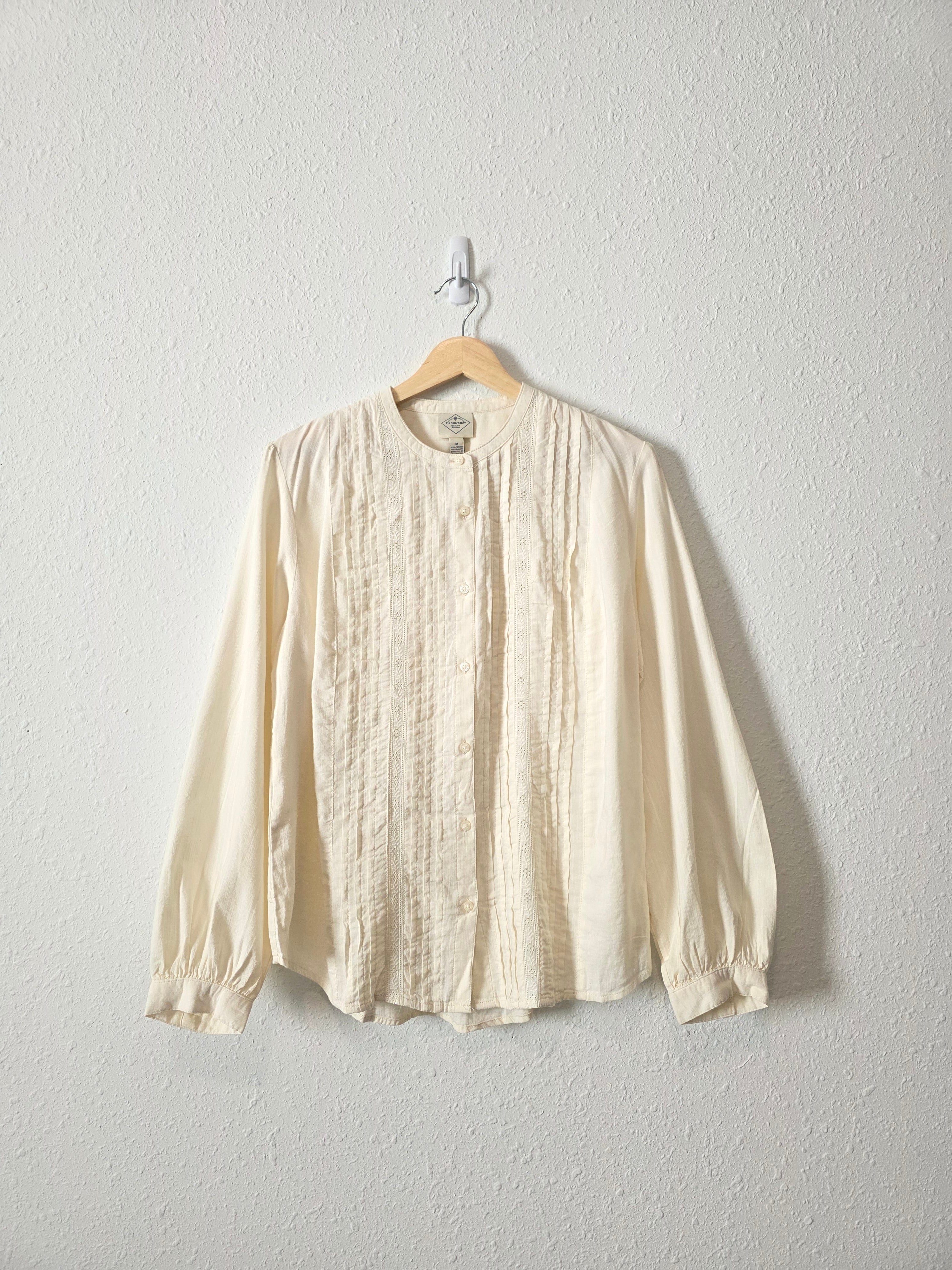 NEW Floral Embroidered Blouse (M)