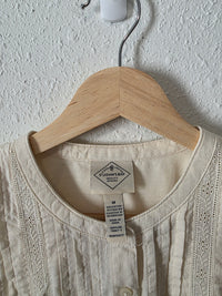 NEW Floral Embroidered Blouse (M)