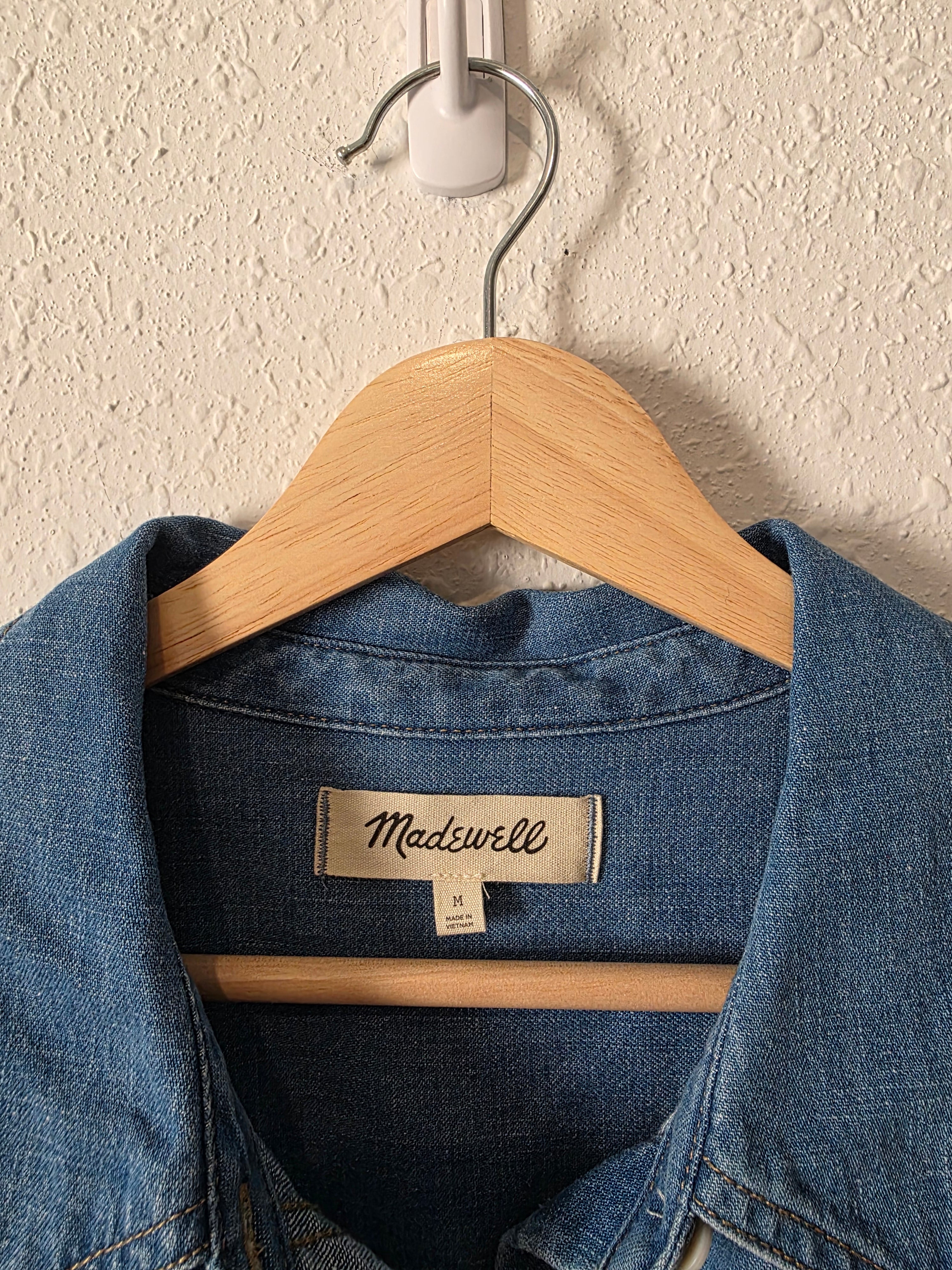 Madewell Denim Pleated Button Up (M)
