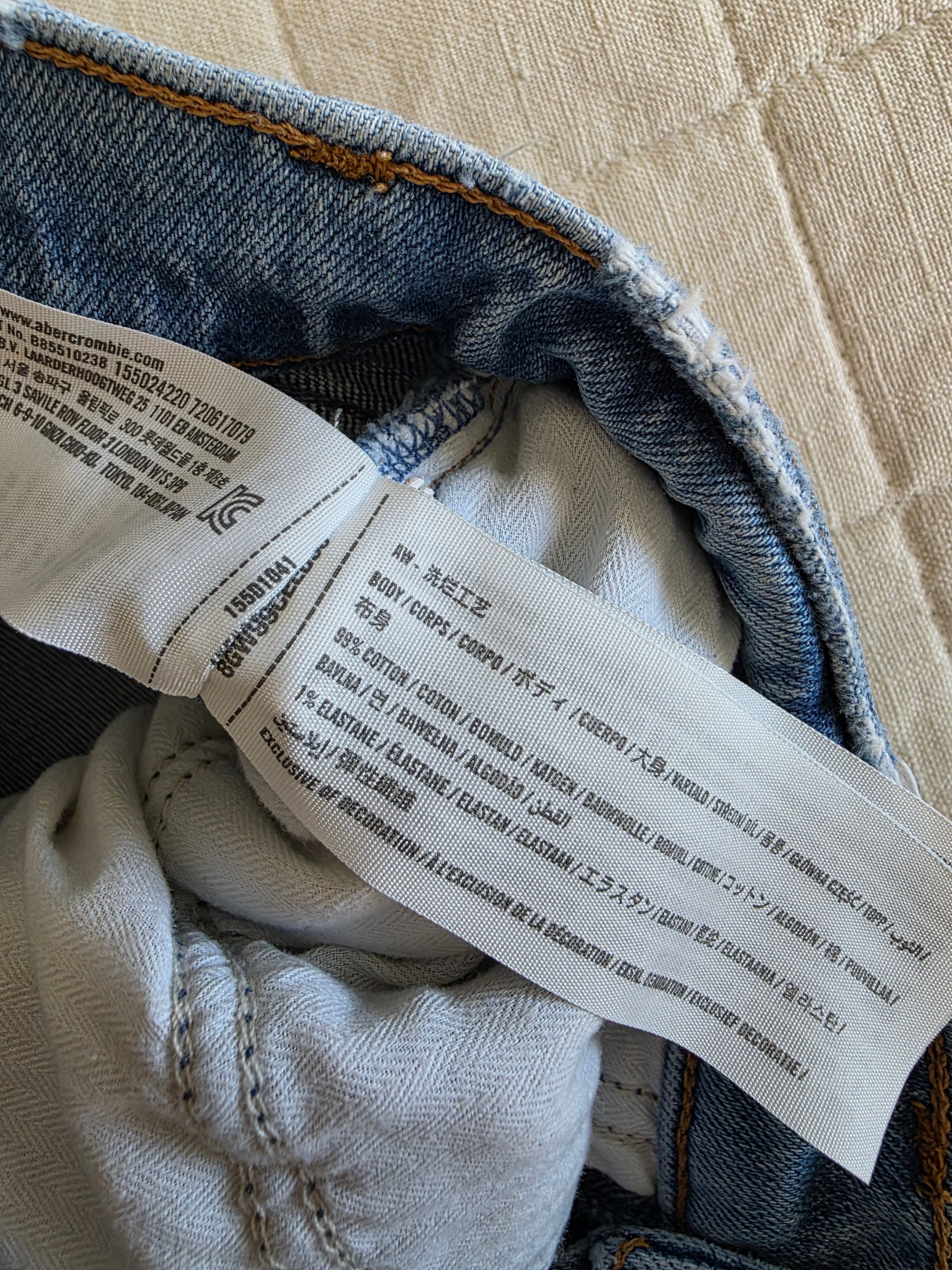 Abercrombie 90s Relaxed Jeans (26/2)