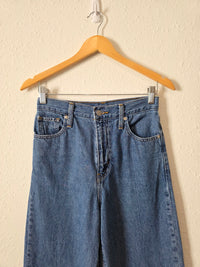 Levi's High Waisted Straight Jean (25)
