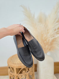 Everlane Black Modern Loafer (10)